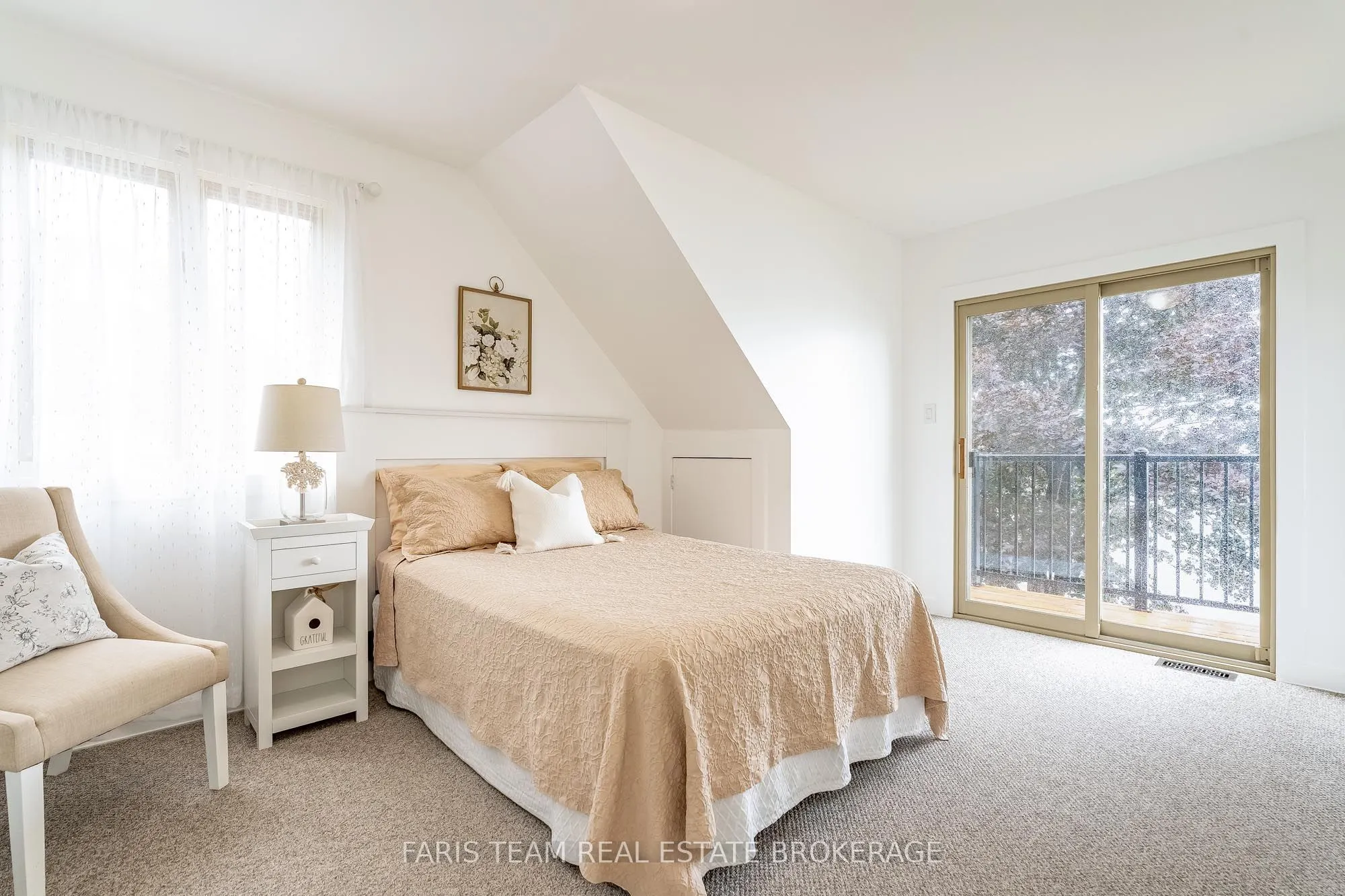 238 Robins Point Road