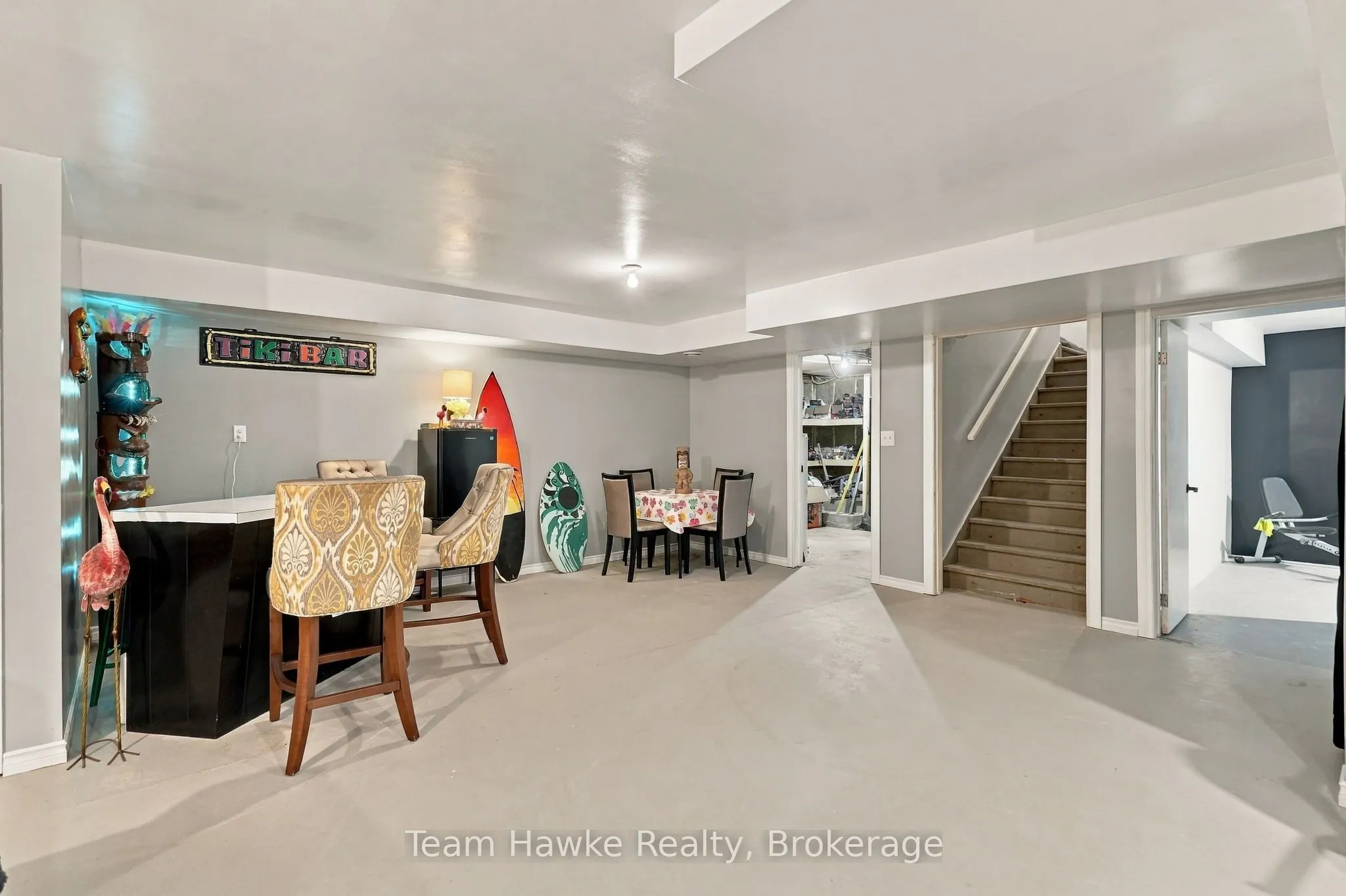 385 Lafontaine Road W