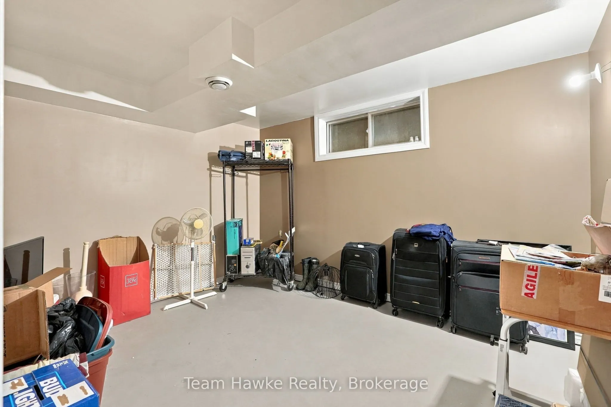 385 Lafontaine Road W