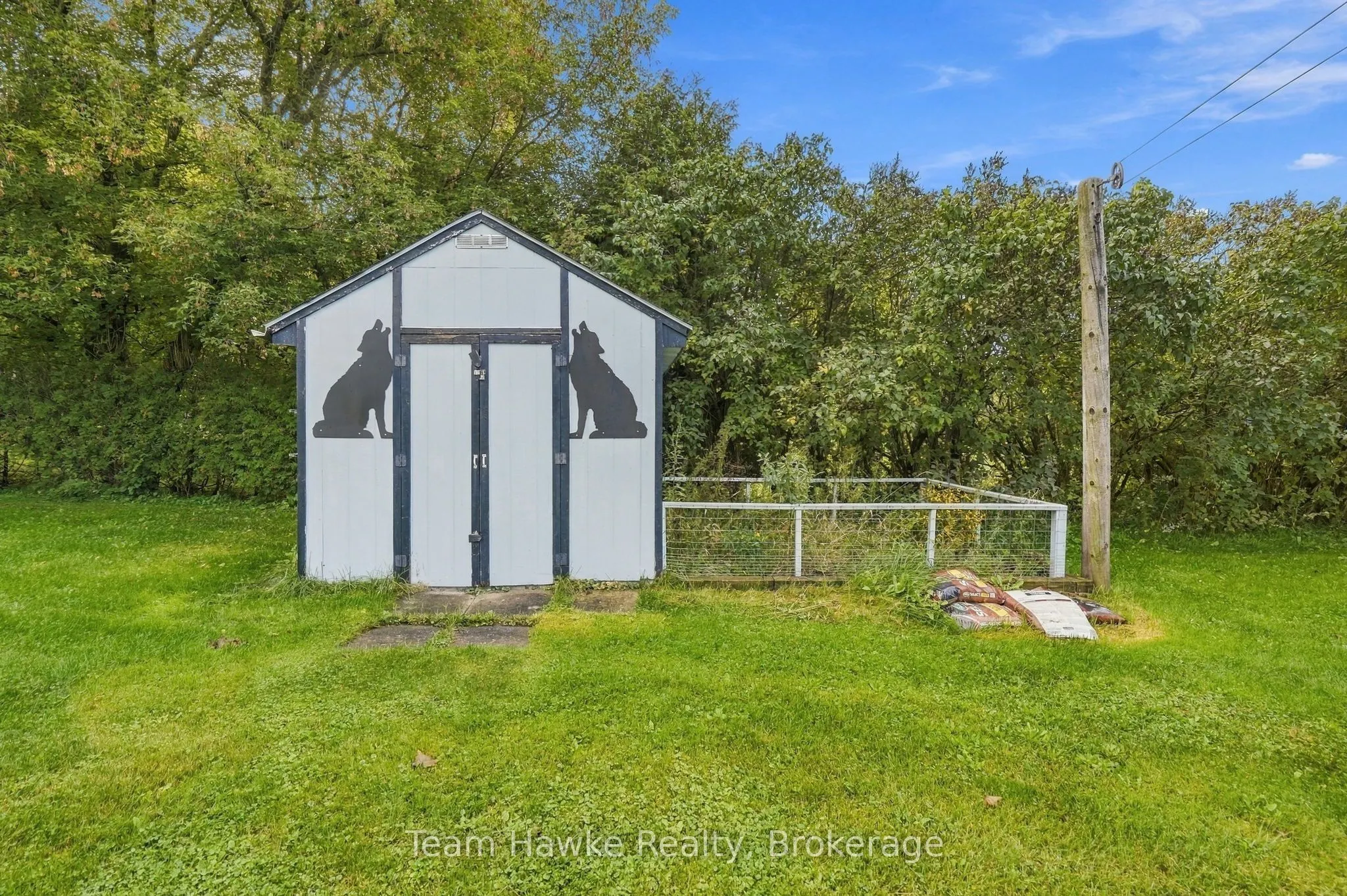 385 Lafontaine Road W