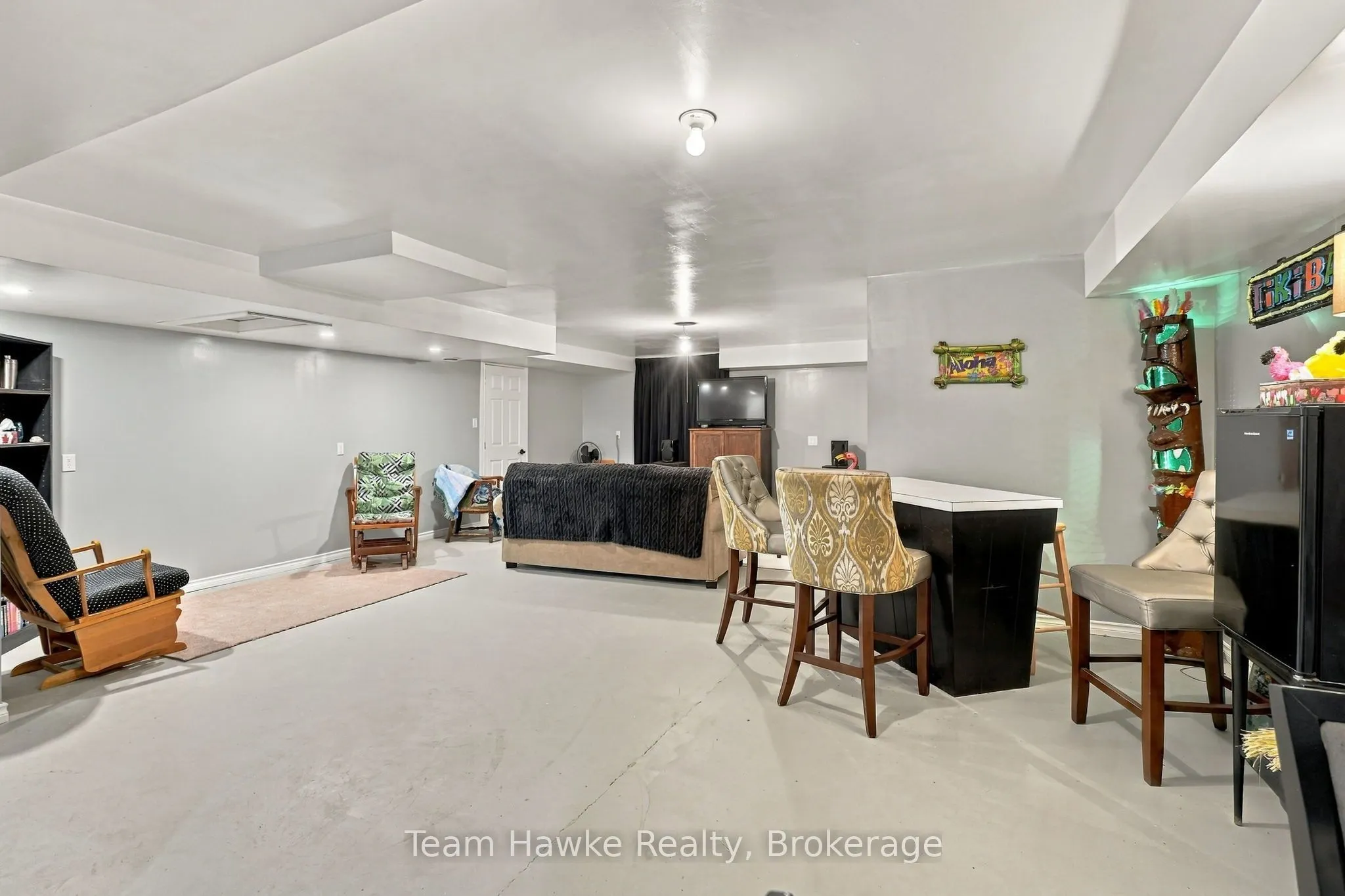 385 Lafontaine Road W