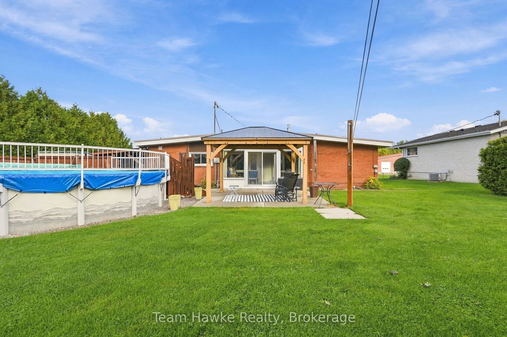 385 Lafontaine Road W
