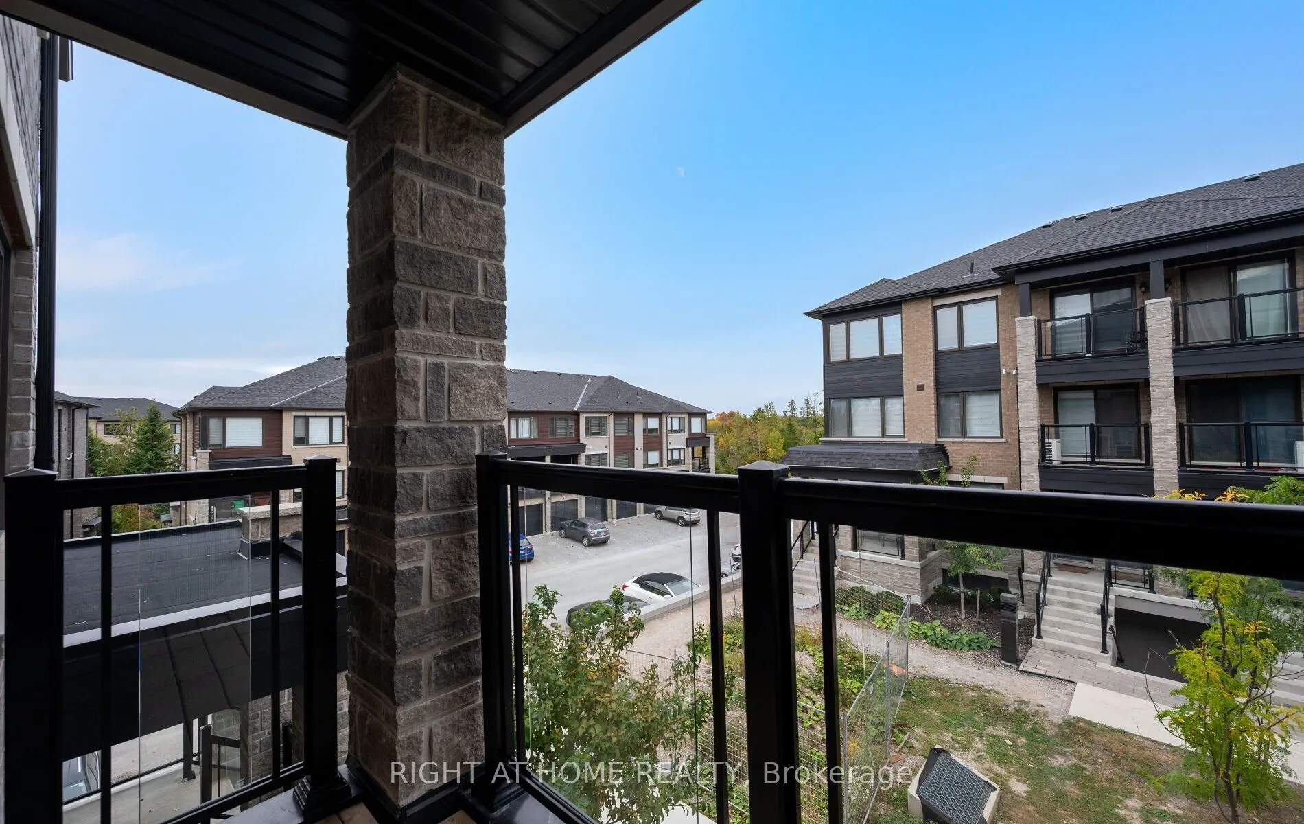 13 Magnolia Lane #13