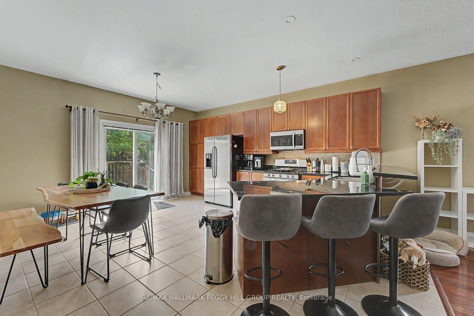 65 Jessica Drive #Upper
