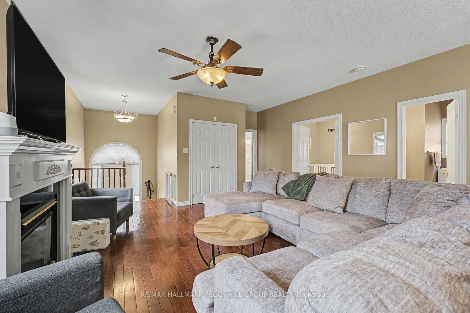 65 Jessica Drive #Upper