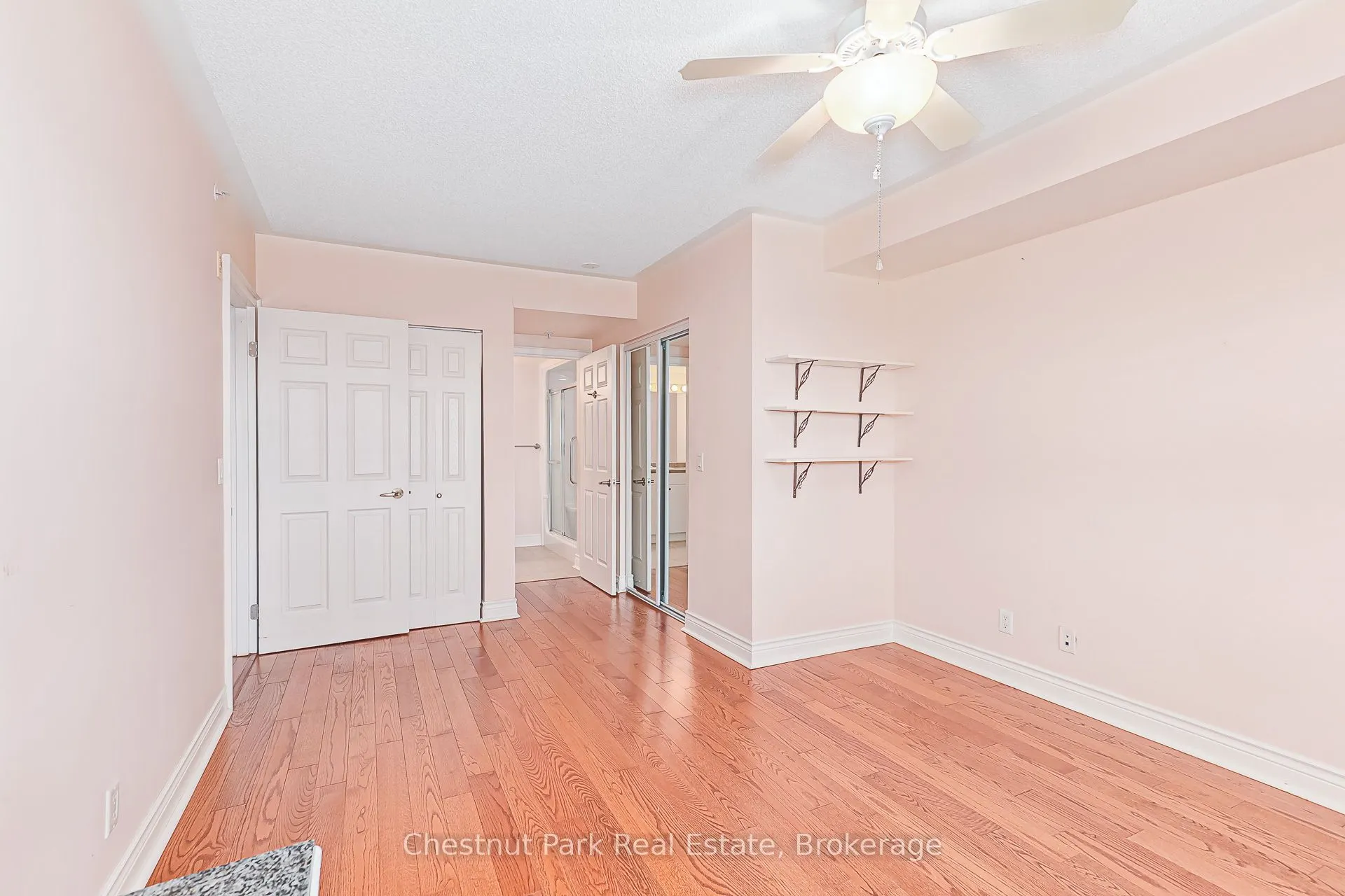 91 Raglan Street #416