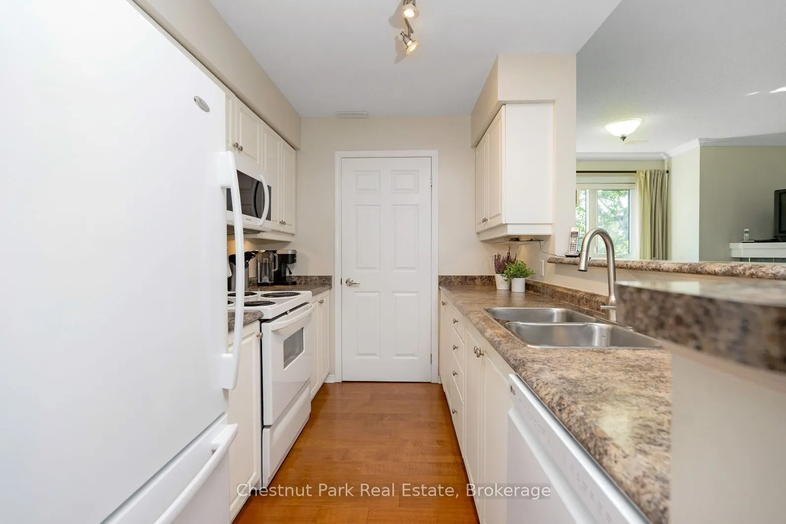 678 Johnston Park Avenue #11