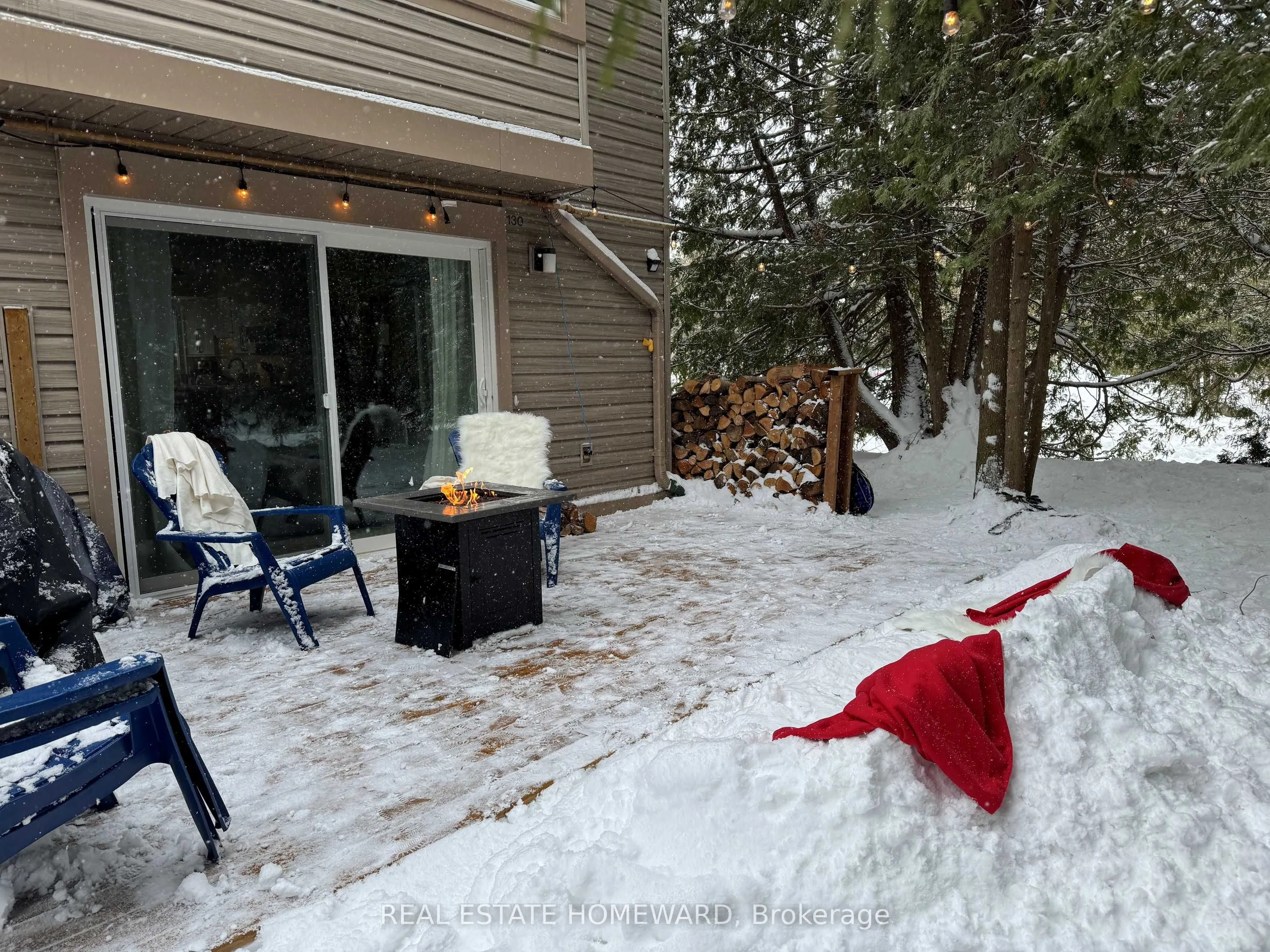 130 ESCARPMENT Crescent #16