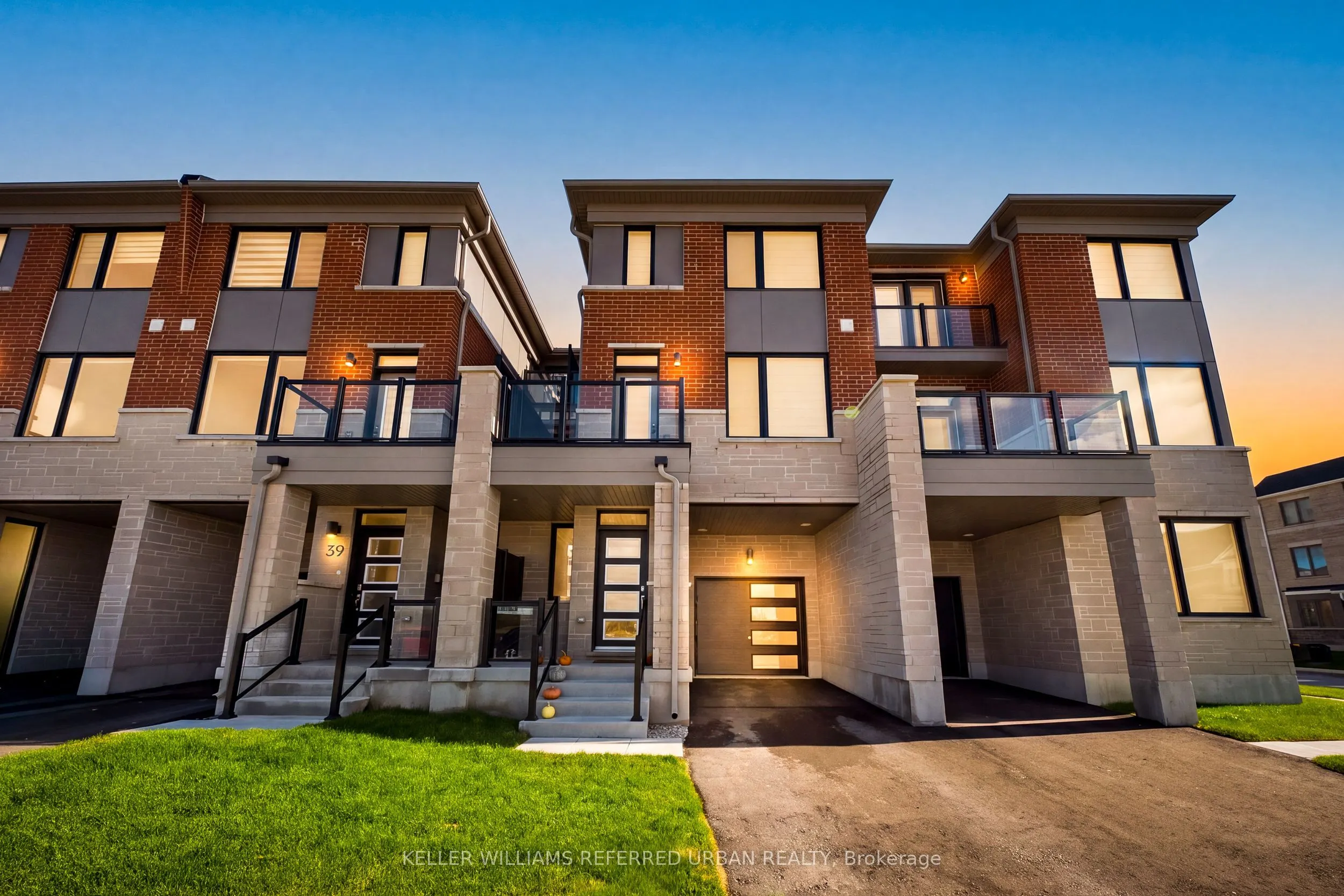 61 Vinewood Crescent