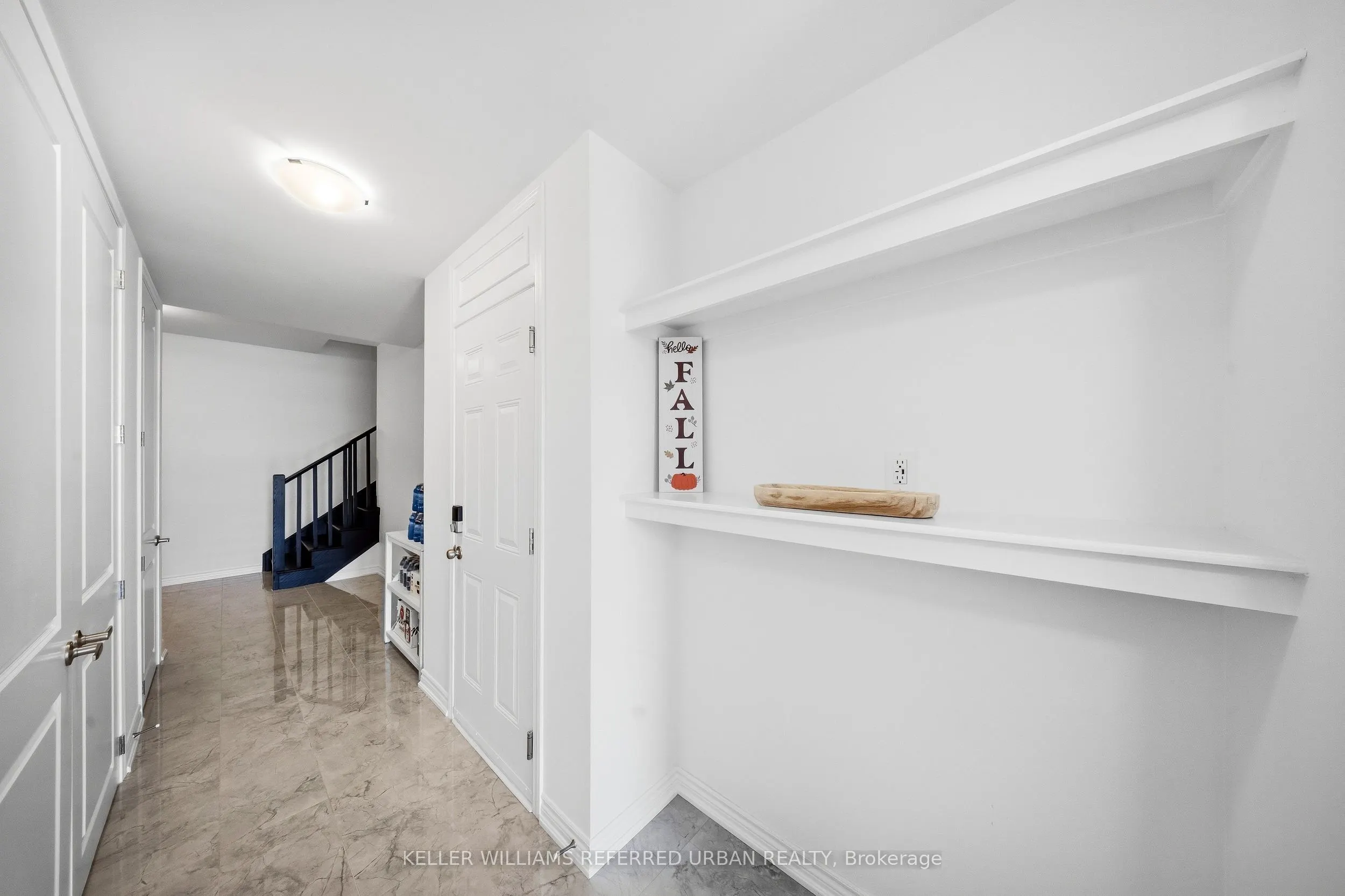 61 Vinewood Crescent