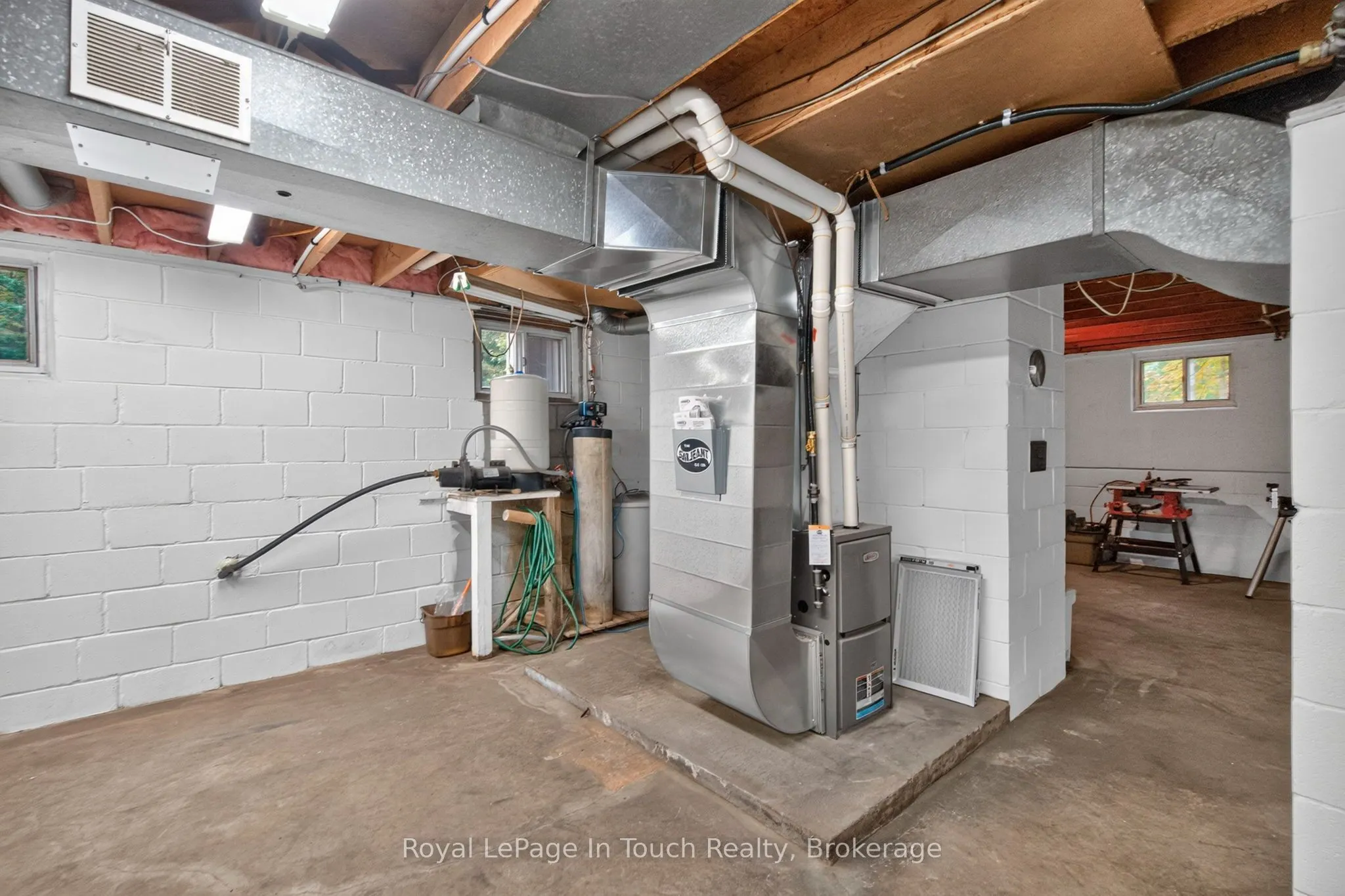 1253 Kitchen Side Road