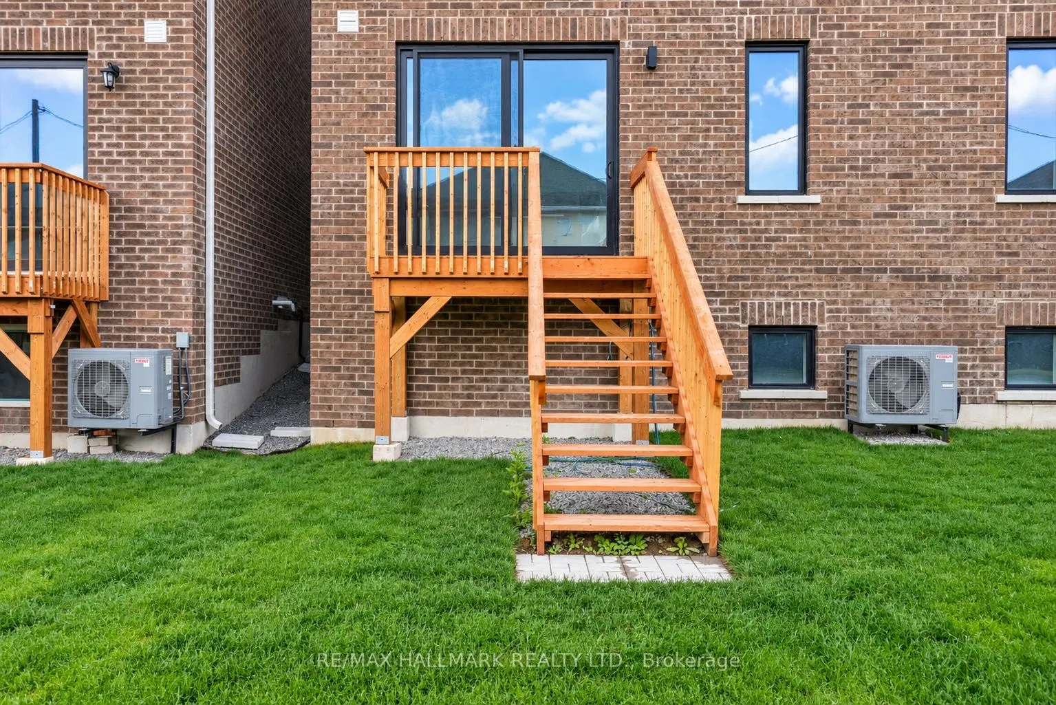 51 Gretzky Avenue