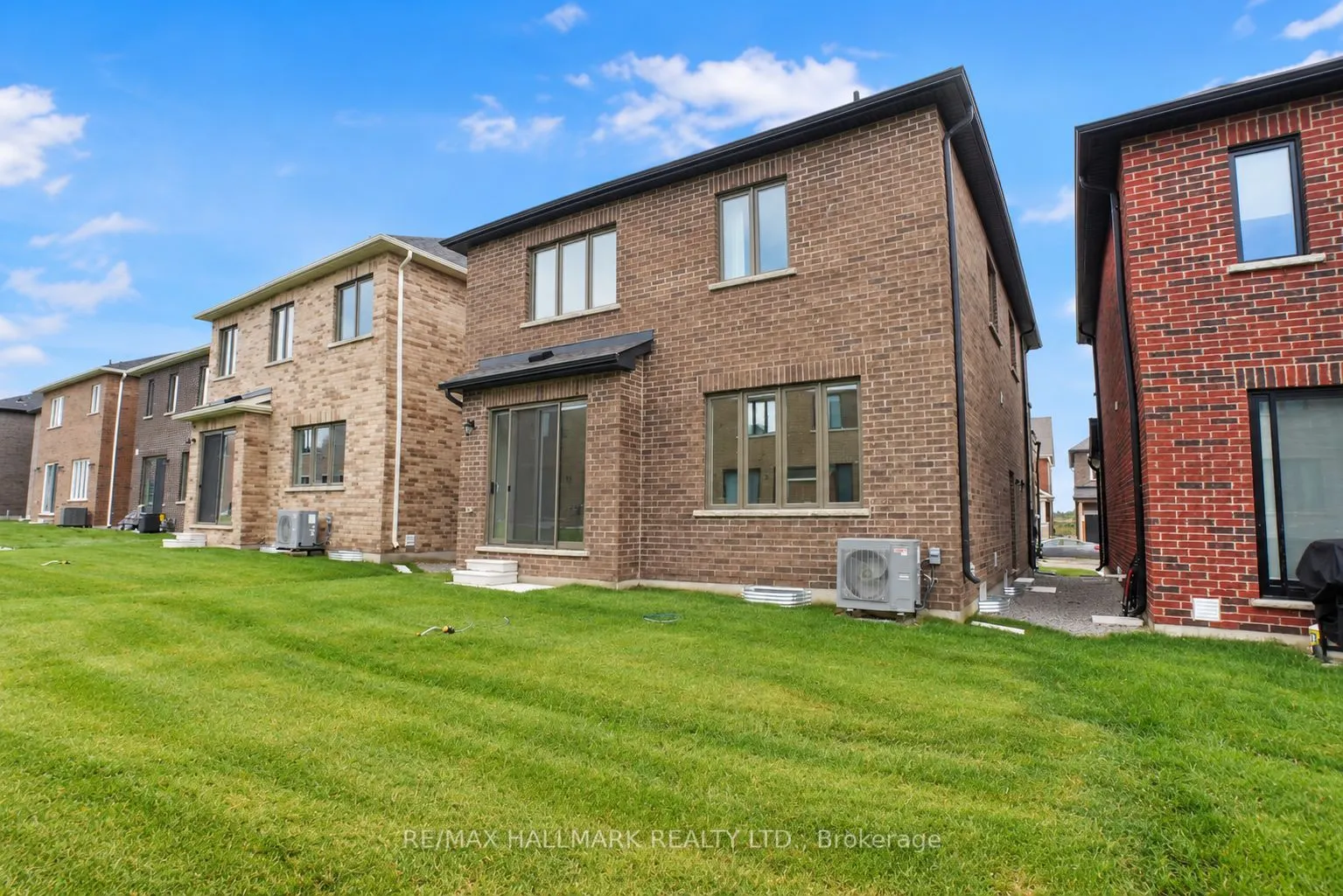 82 Gretzky Avenue