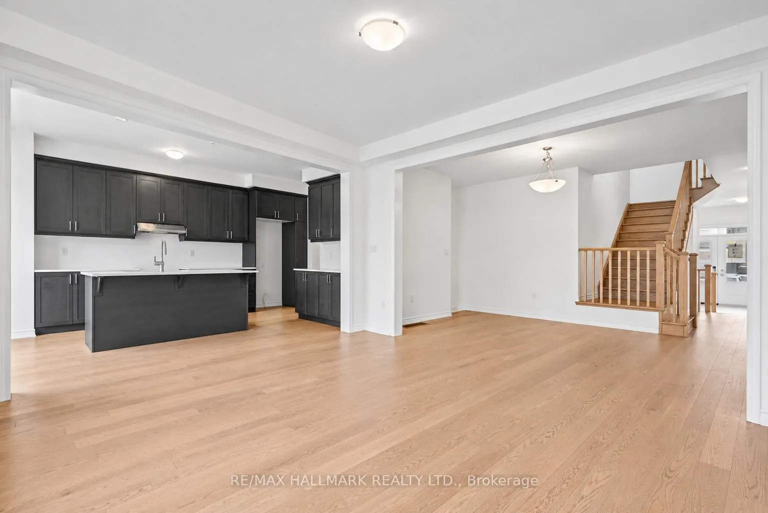 84 Gretzky Avenue
