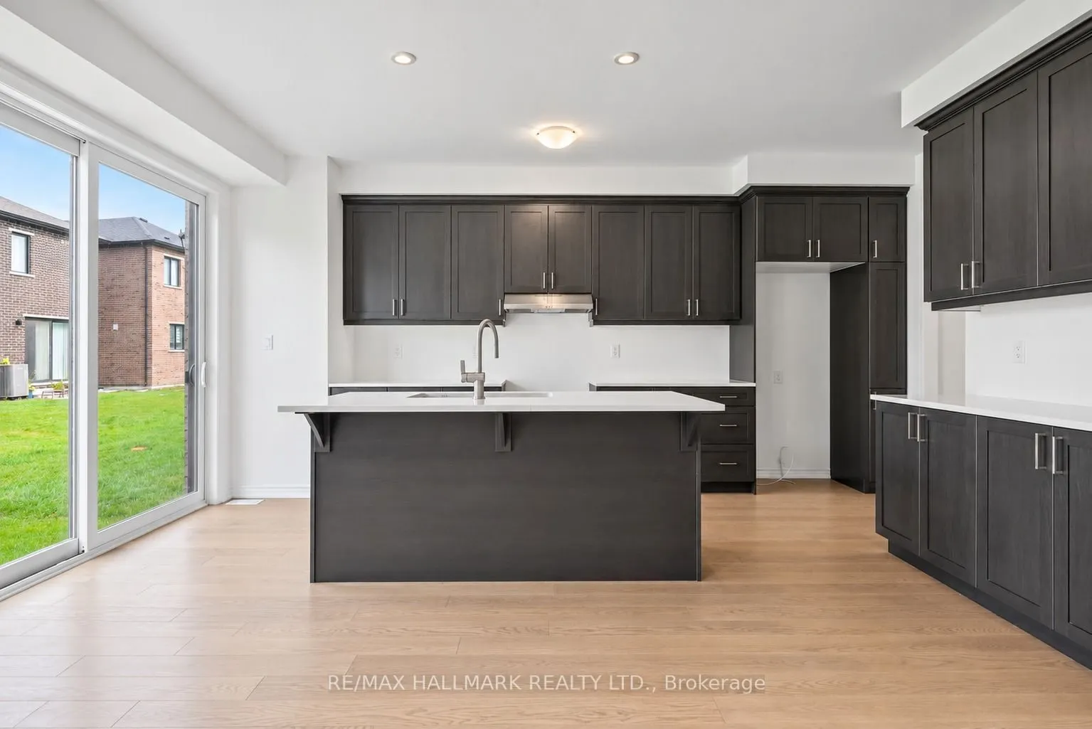 84 Gretzky Avenue