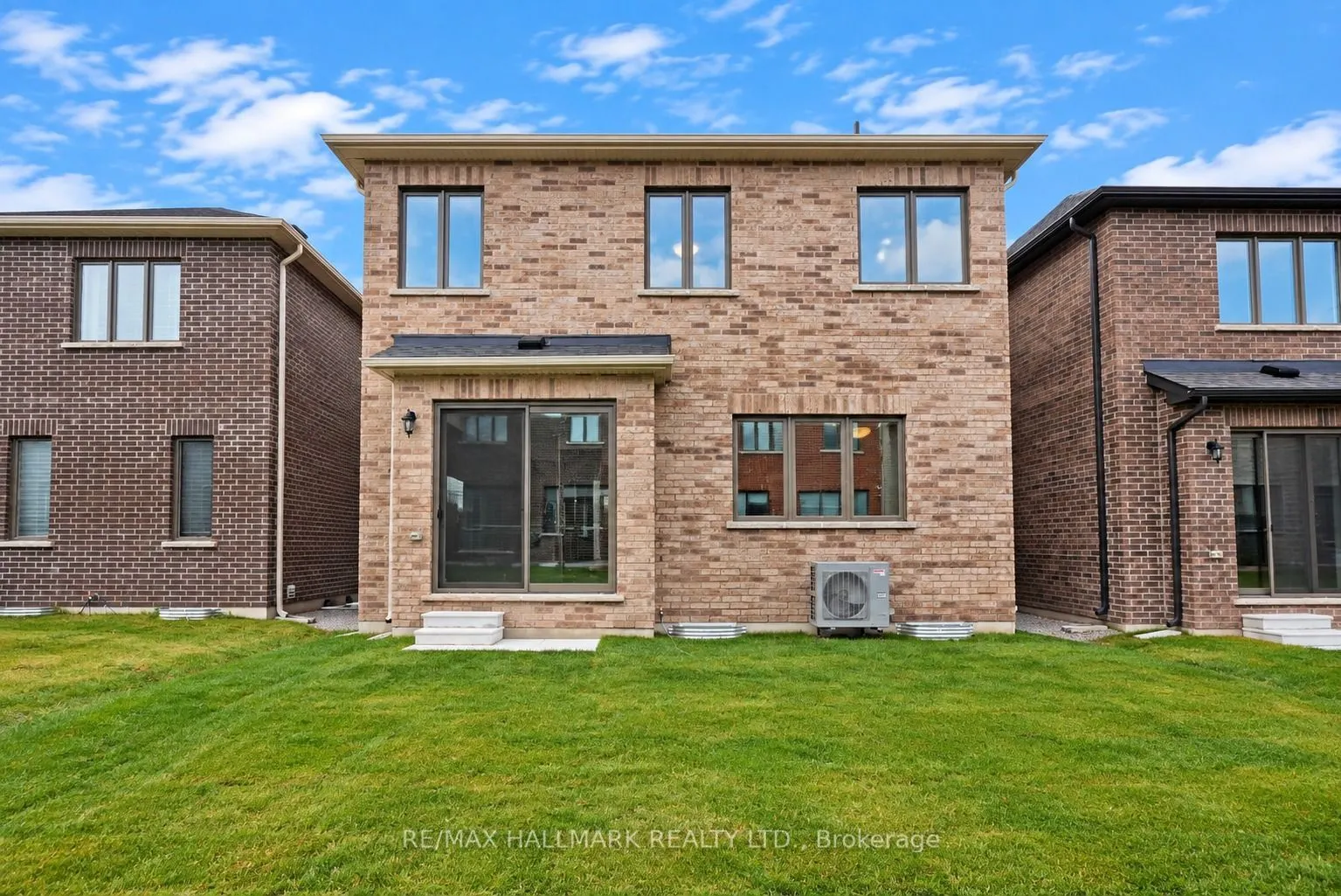 84 Gretzky Avenue
