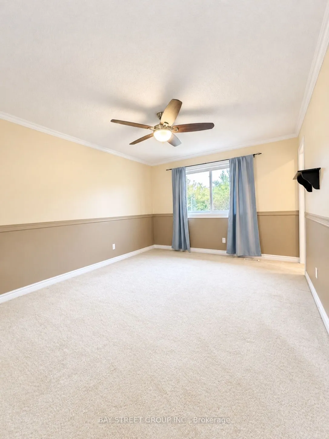 76 Mayfair Drive