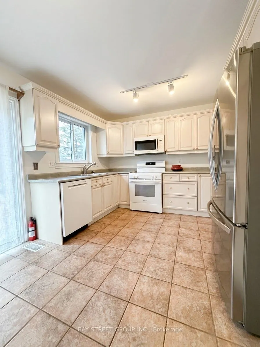 76 Mayfair Drive