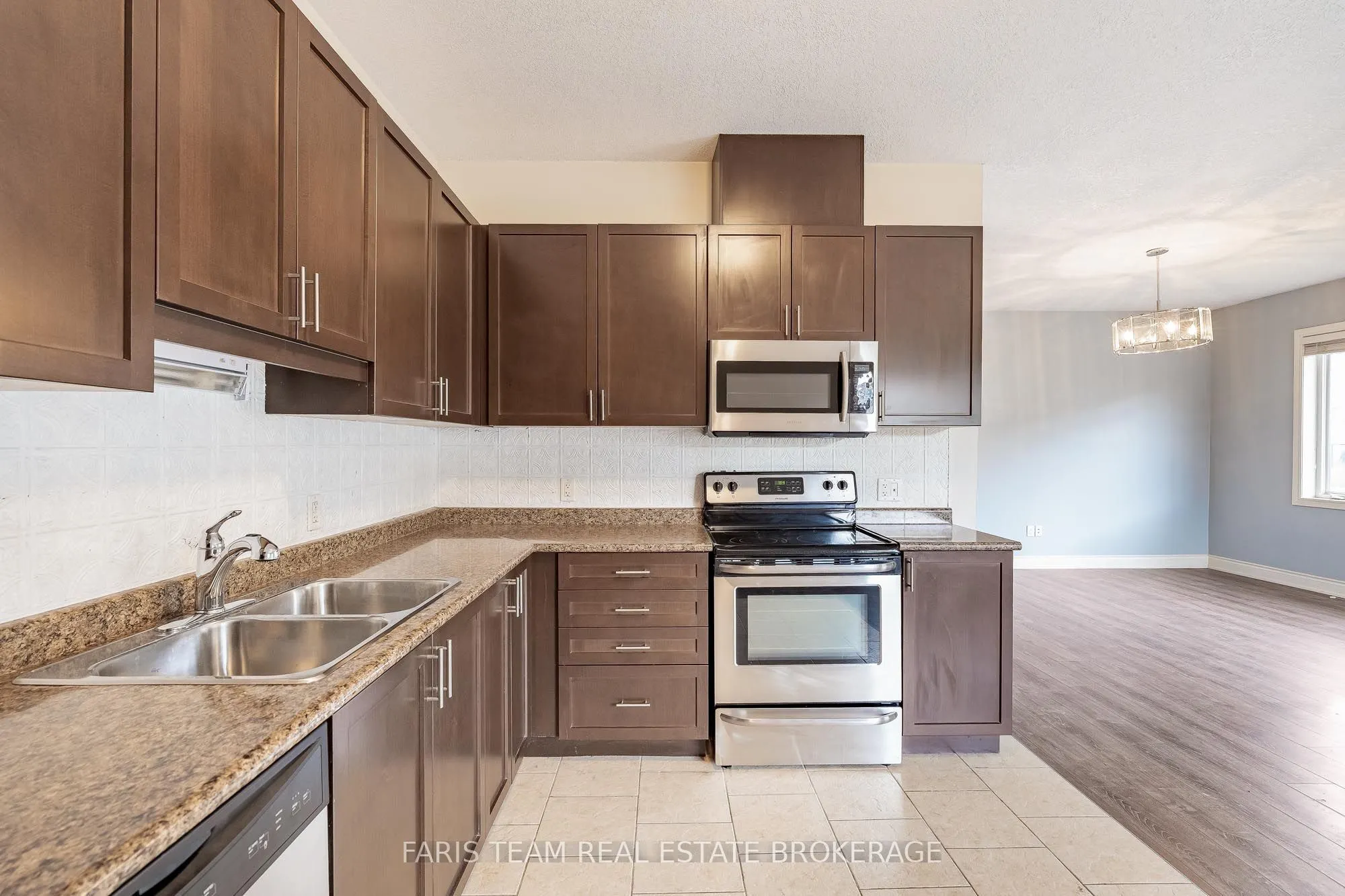 3118 Emperor Drive