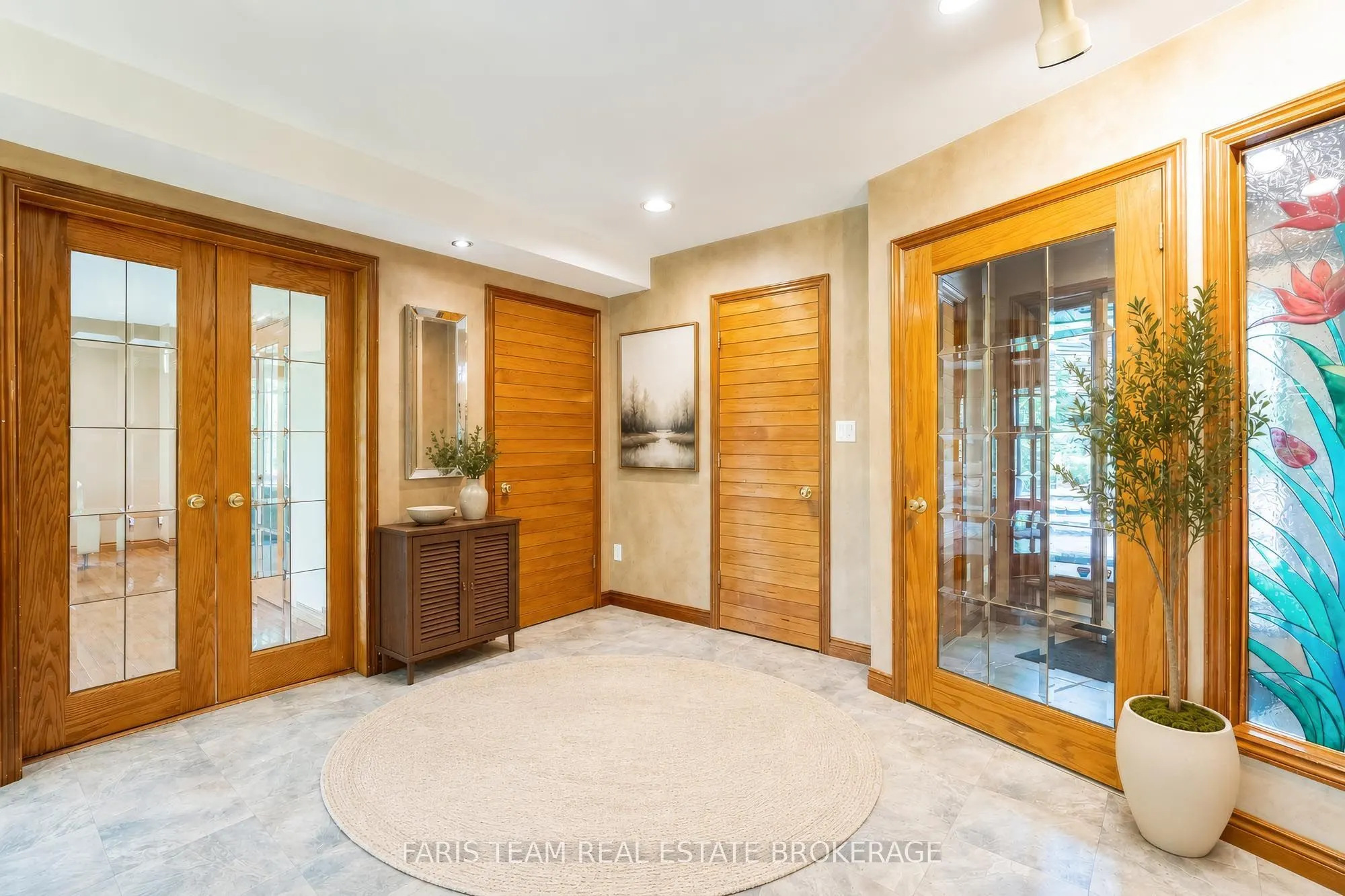 15 Scottdale Drive