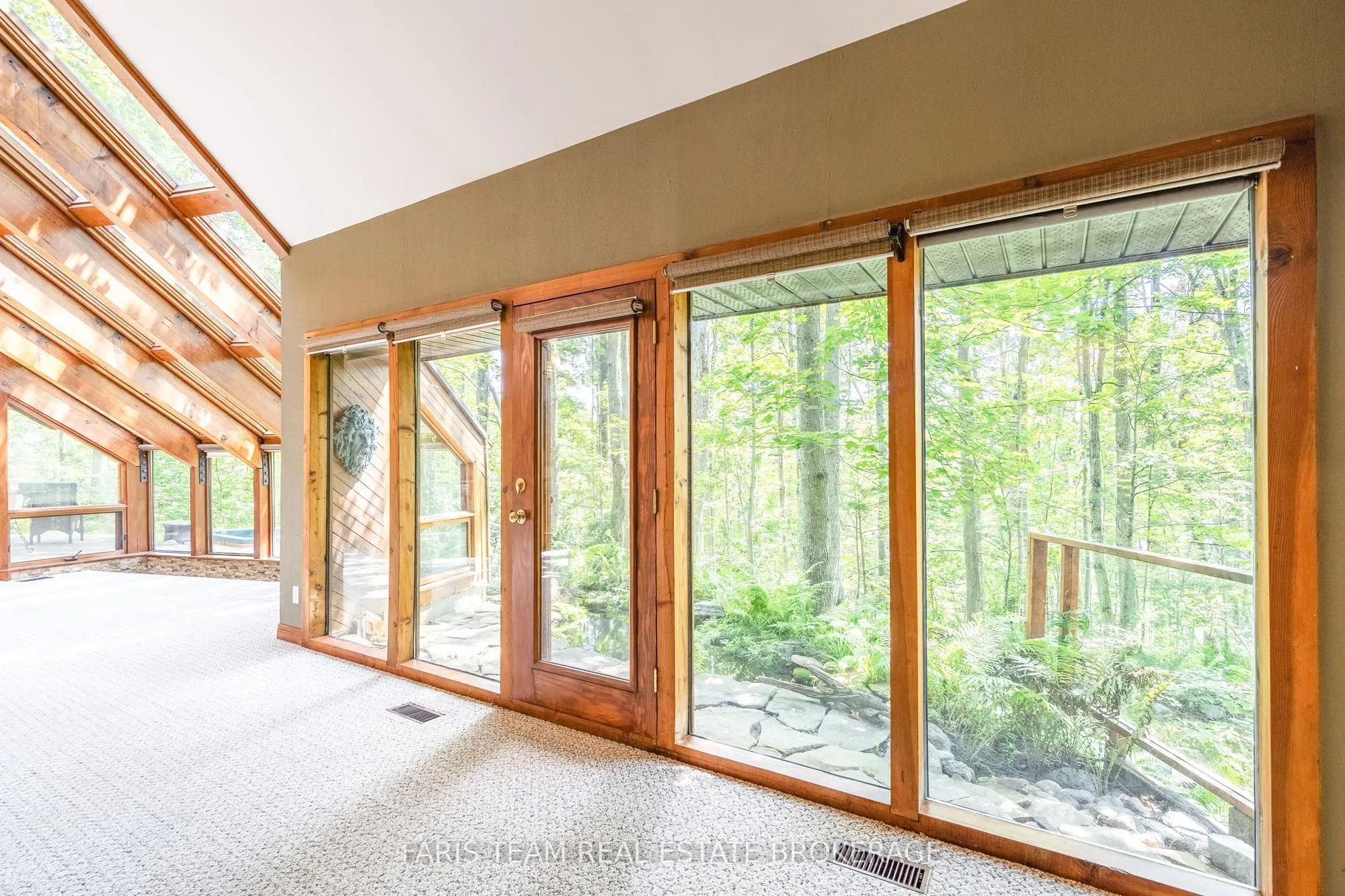 15 Scottdale Drive