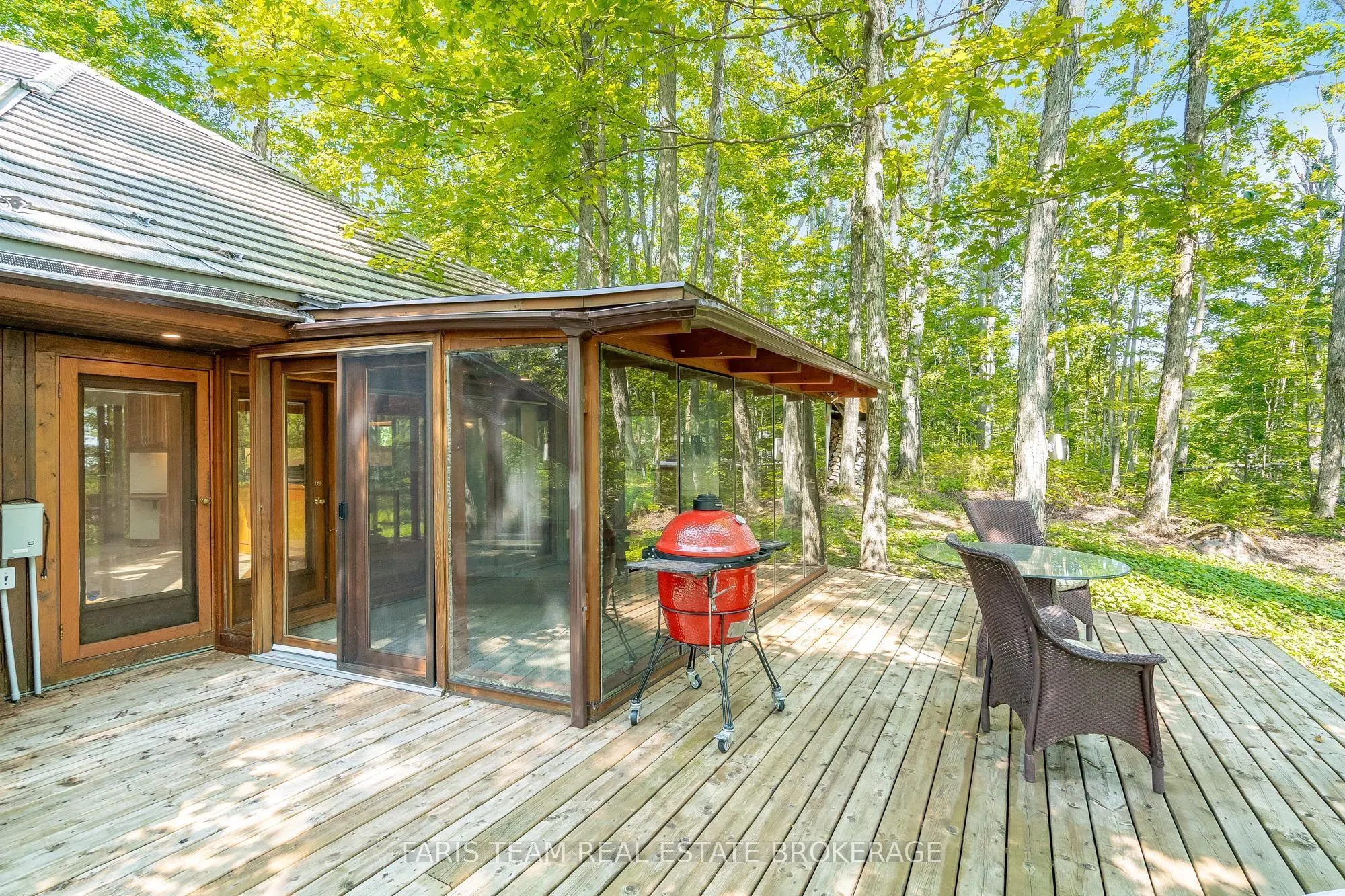 15 Scottdale Drive