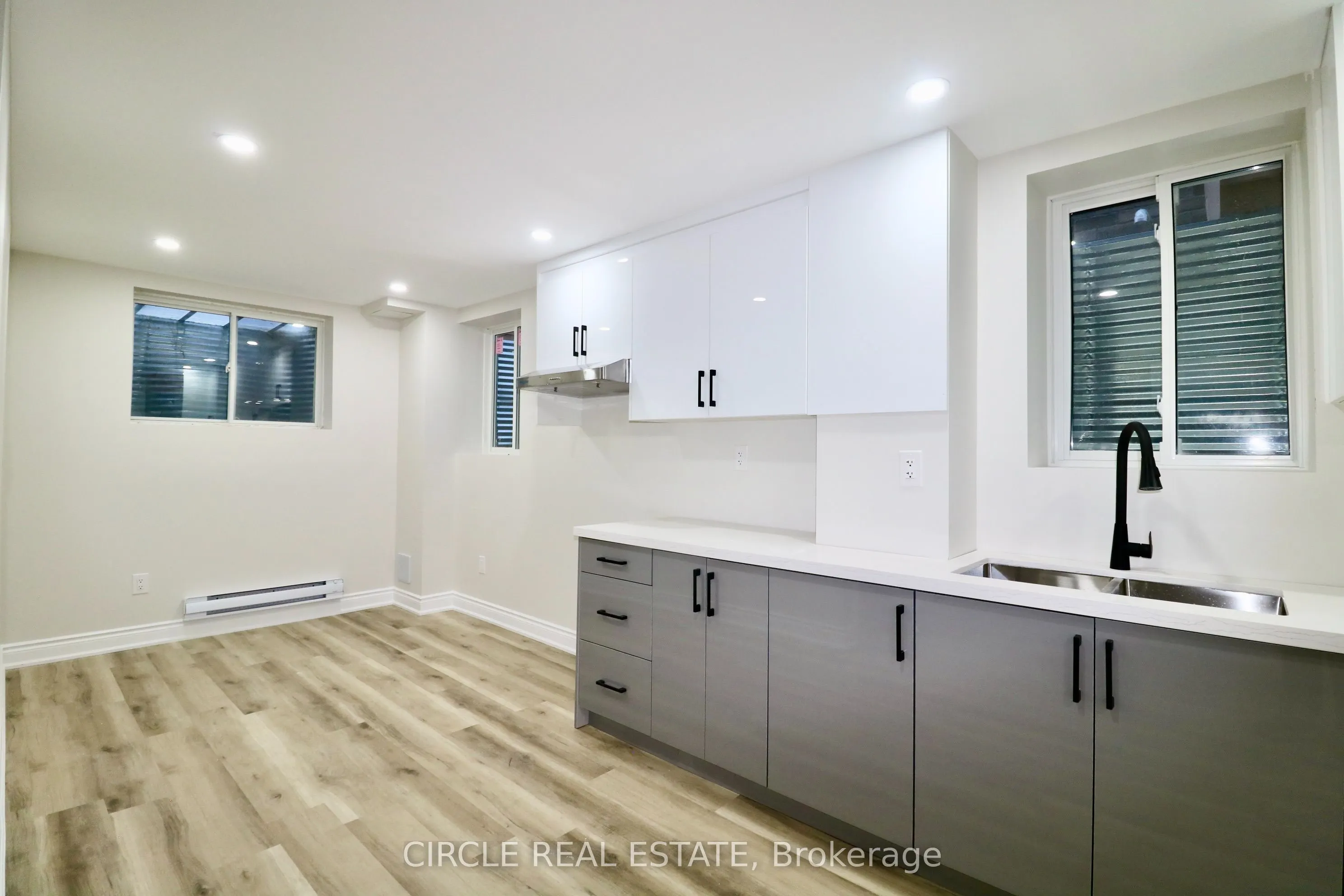 59 PHOENIX Boulevard #1