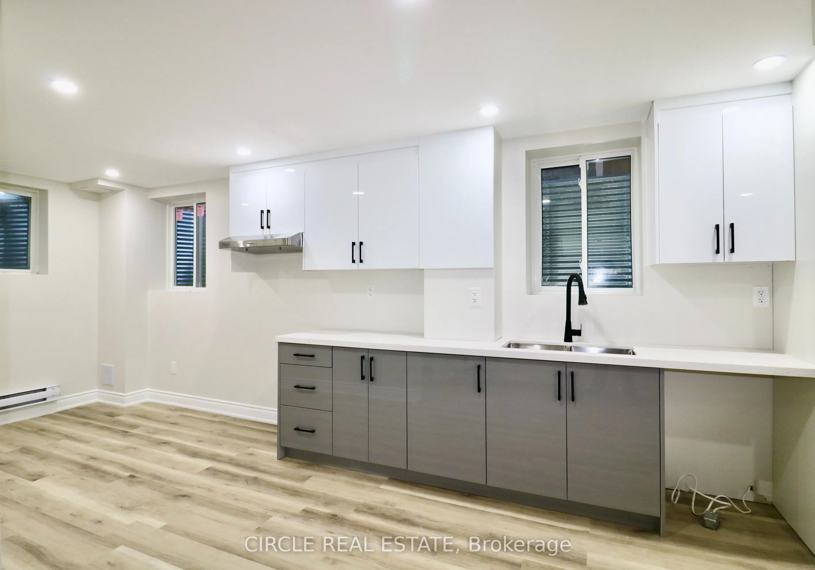 59 PHOENIX Boulevard #1