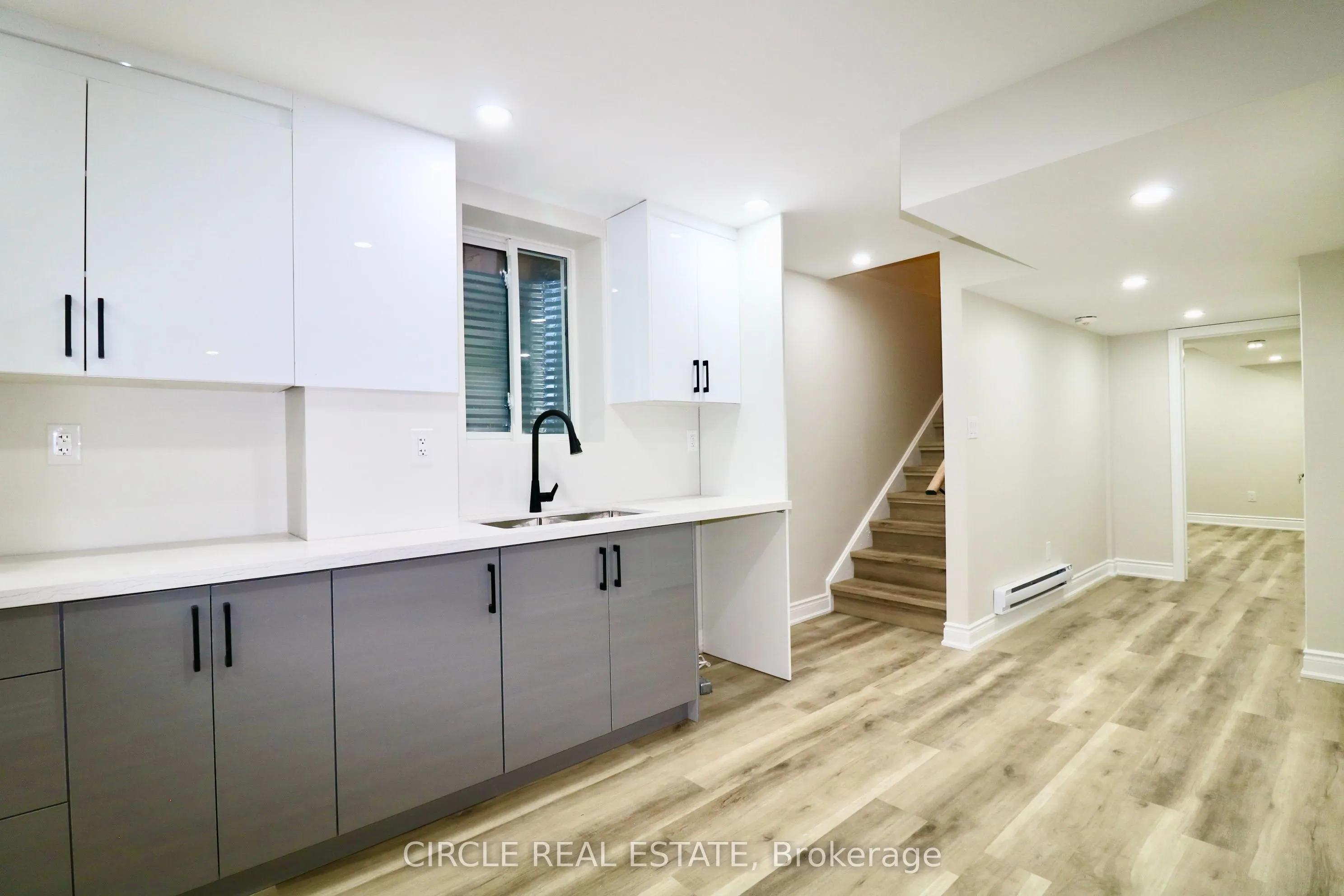 59 PHOENIX Boulevard #1