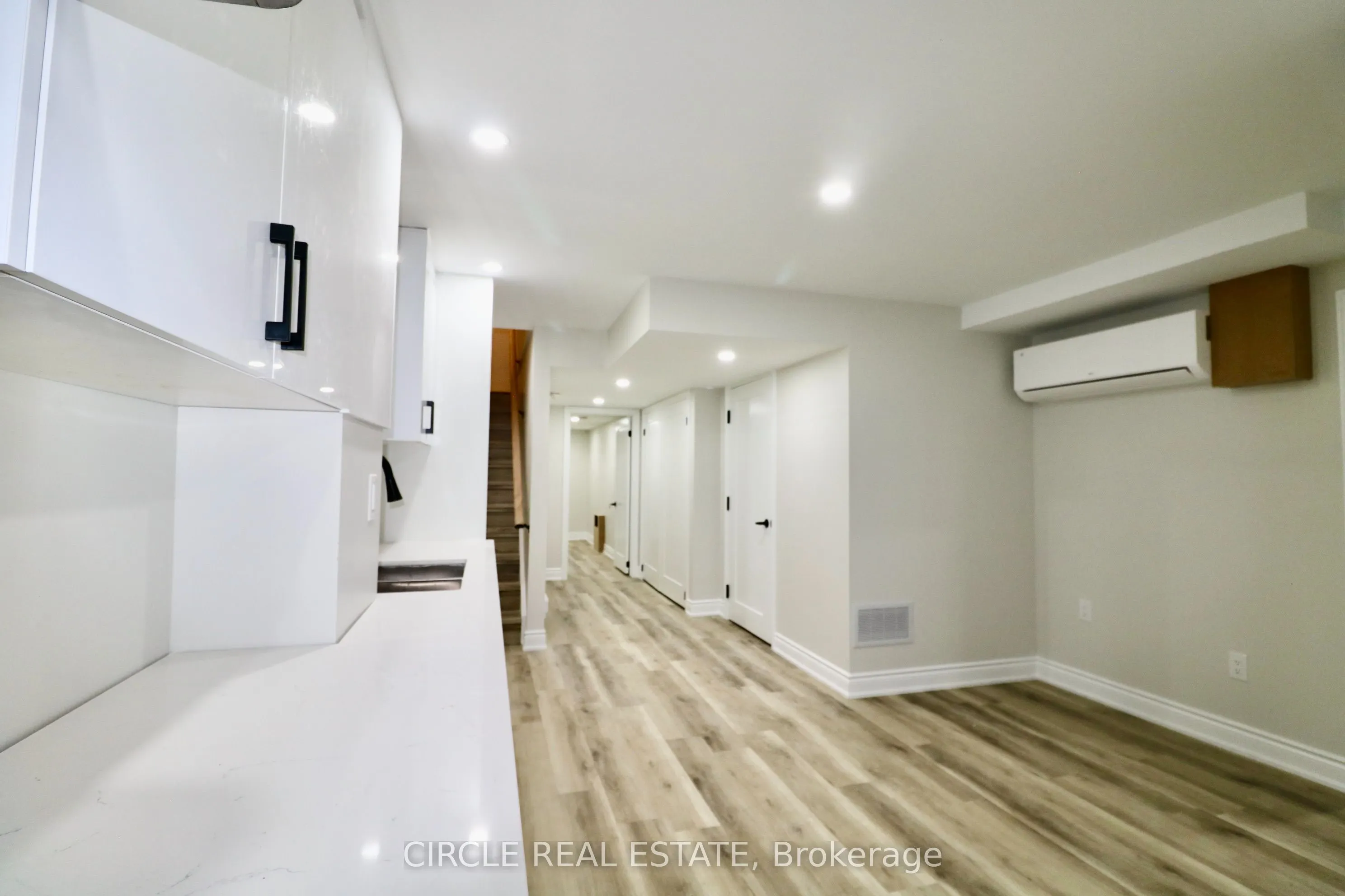 59 PHOENIX Boulevard #1