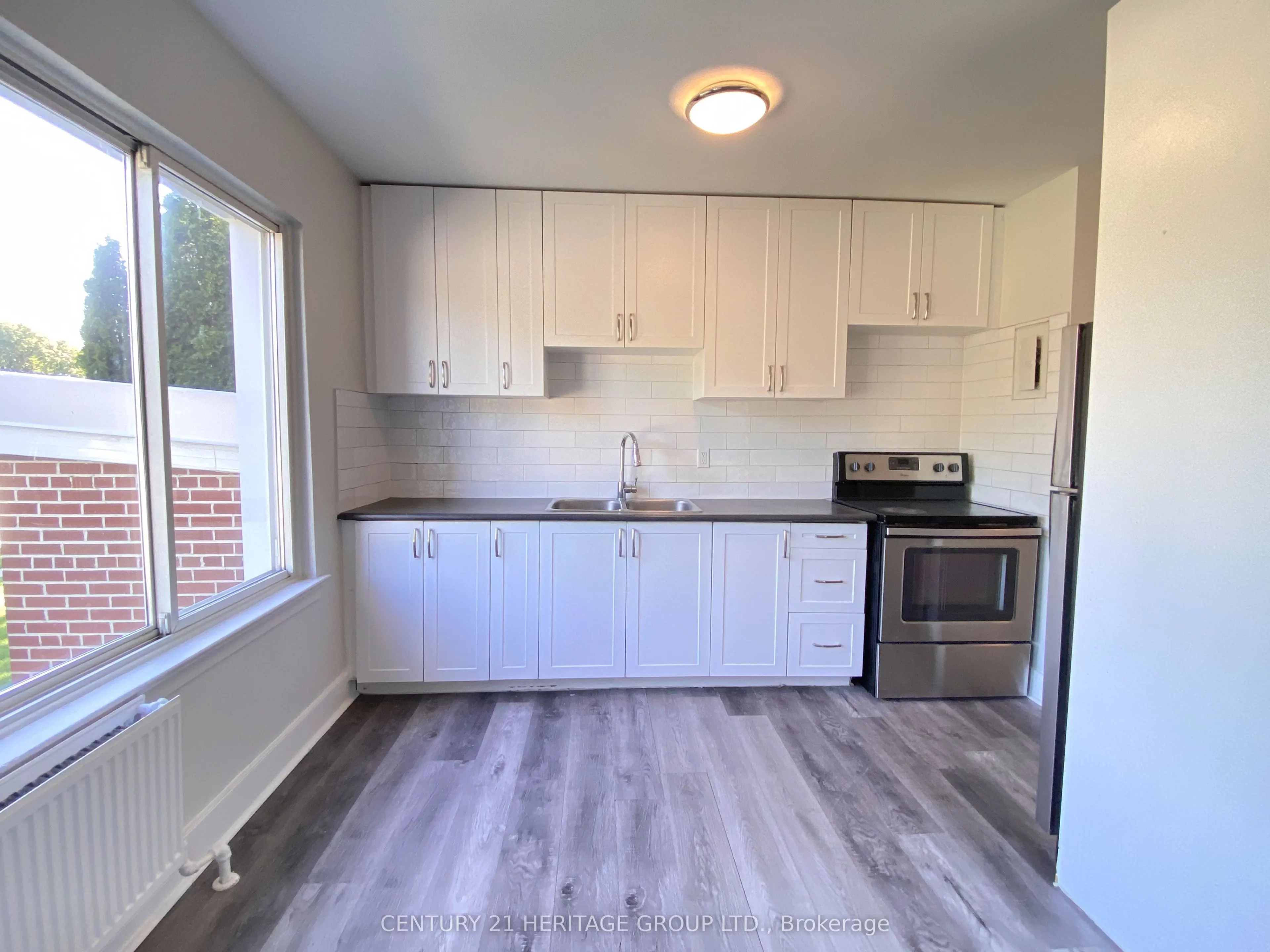 174 Grove Street E #08
