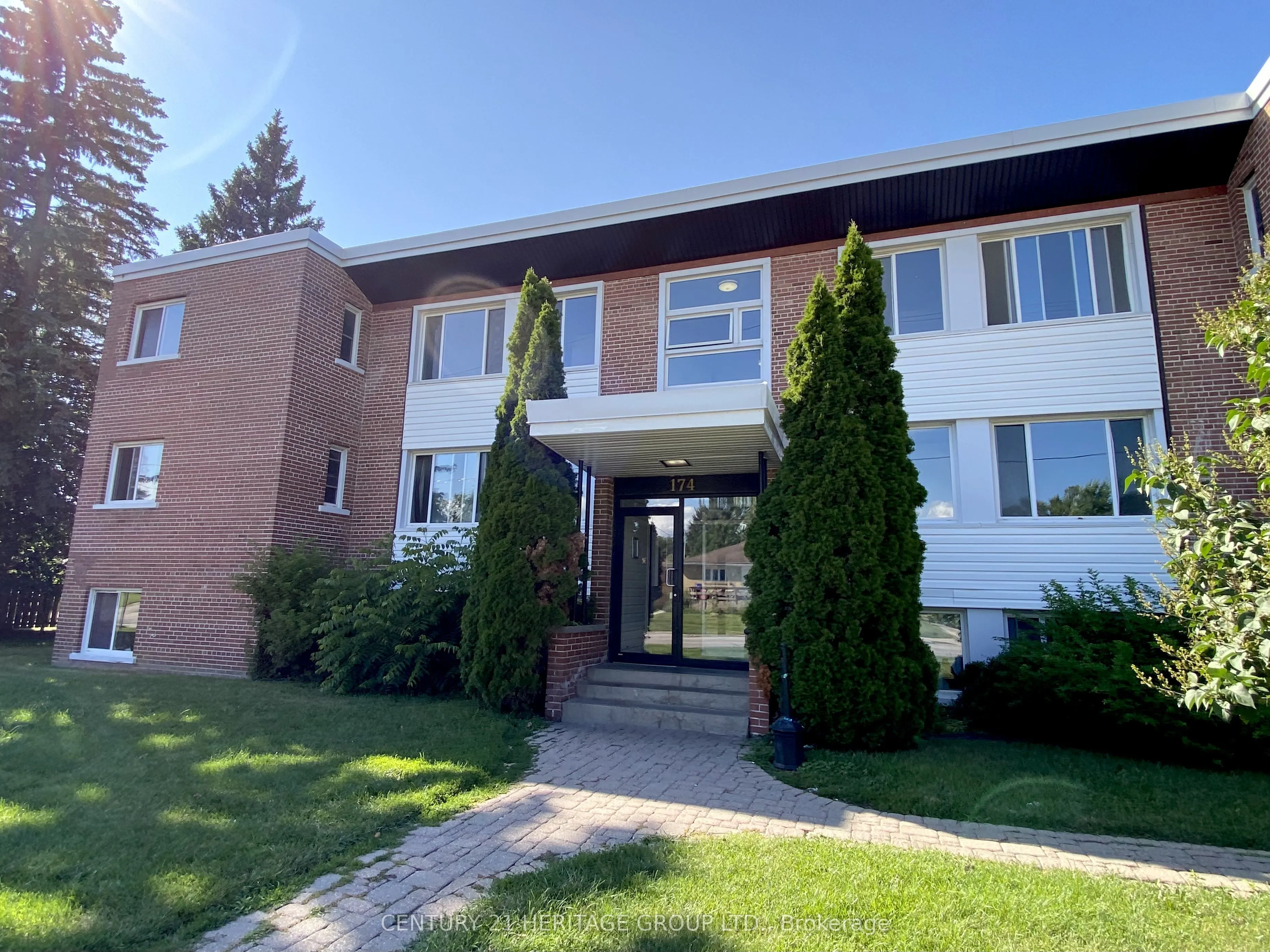 174 Grove Street E #08