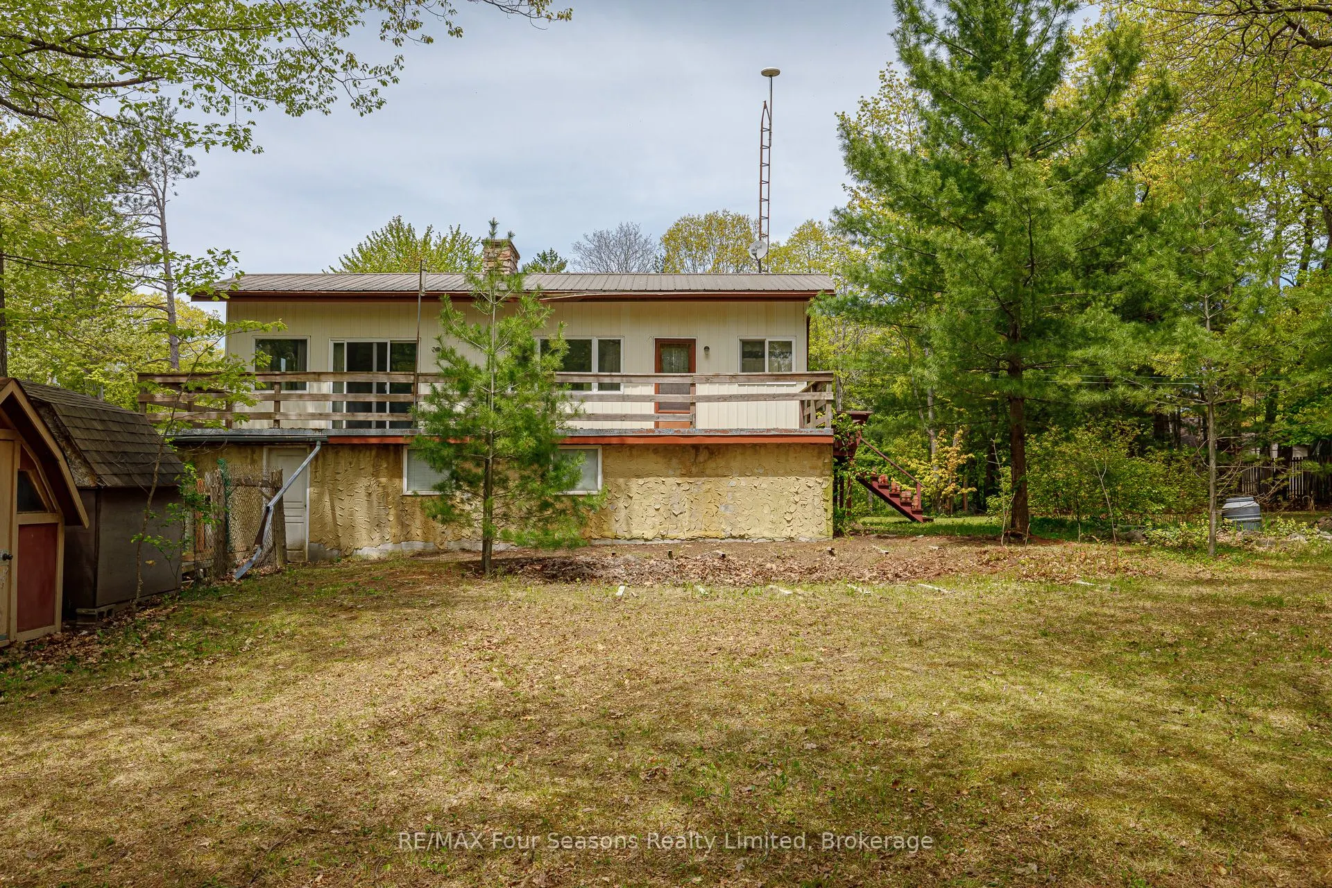 828 Oxbow Park Drive
