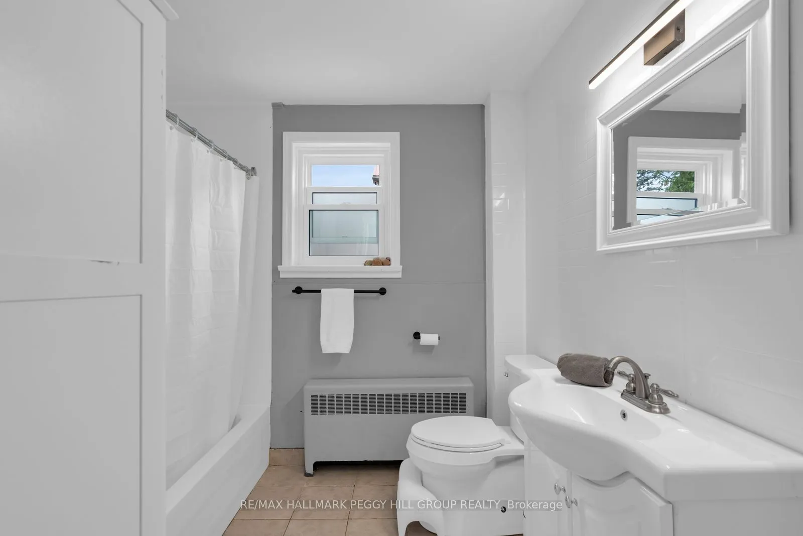 1556 Flos Rd 4 W