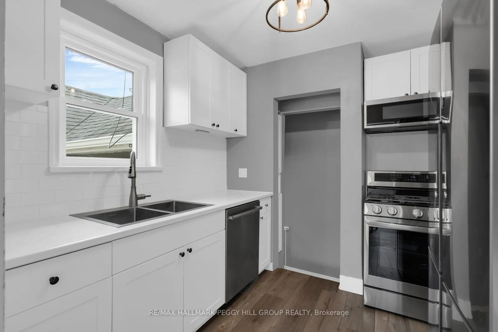 1556 Flos Rd 4 W