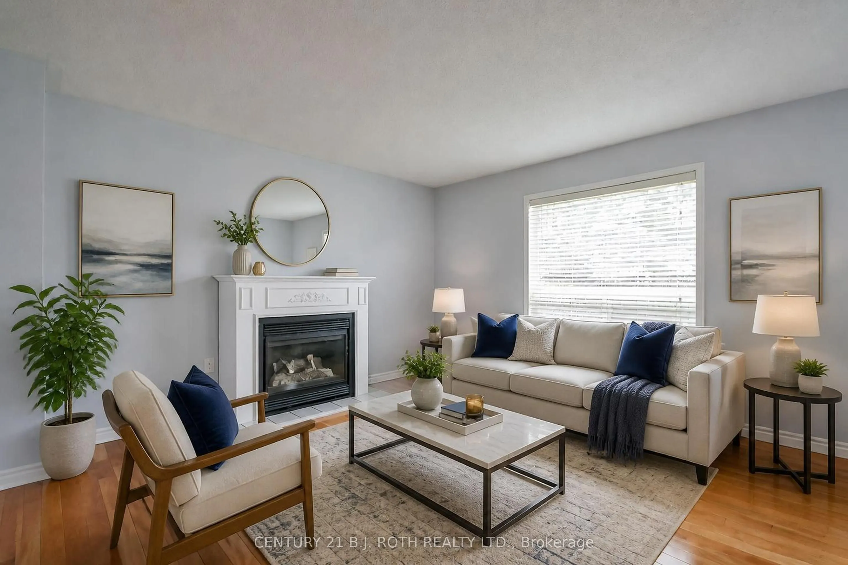 17 CROMPTON Drive