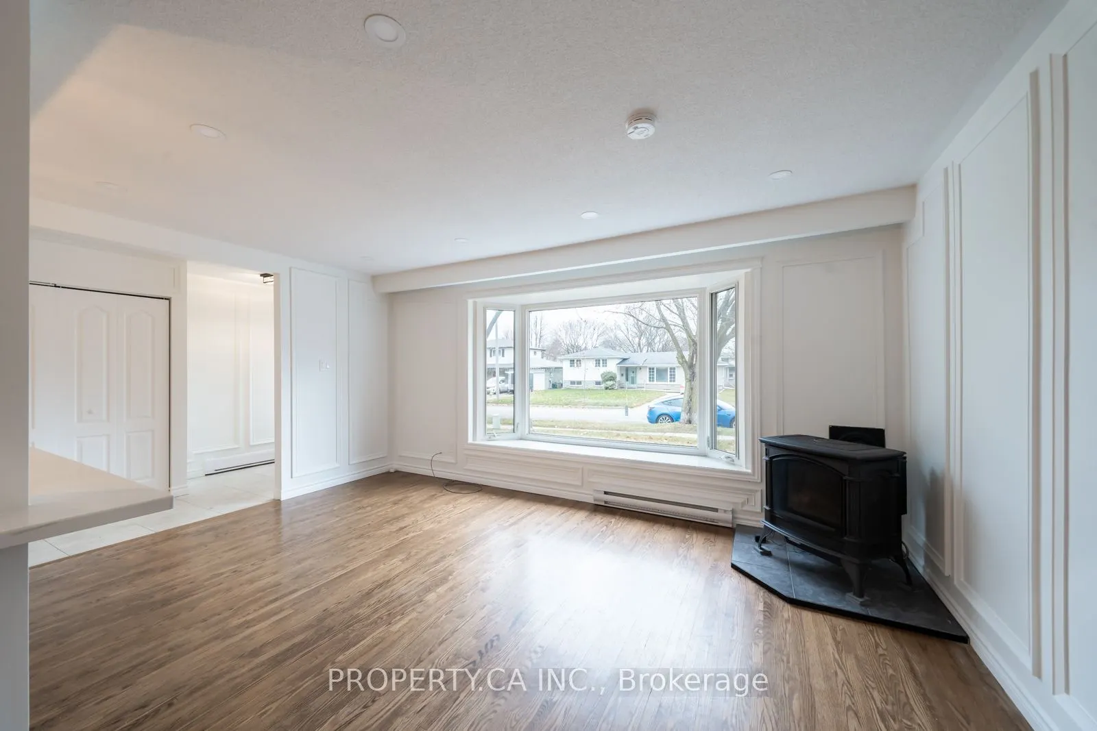 24 Thorncrest Road