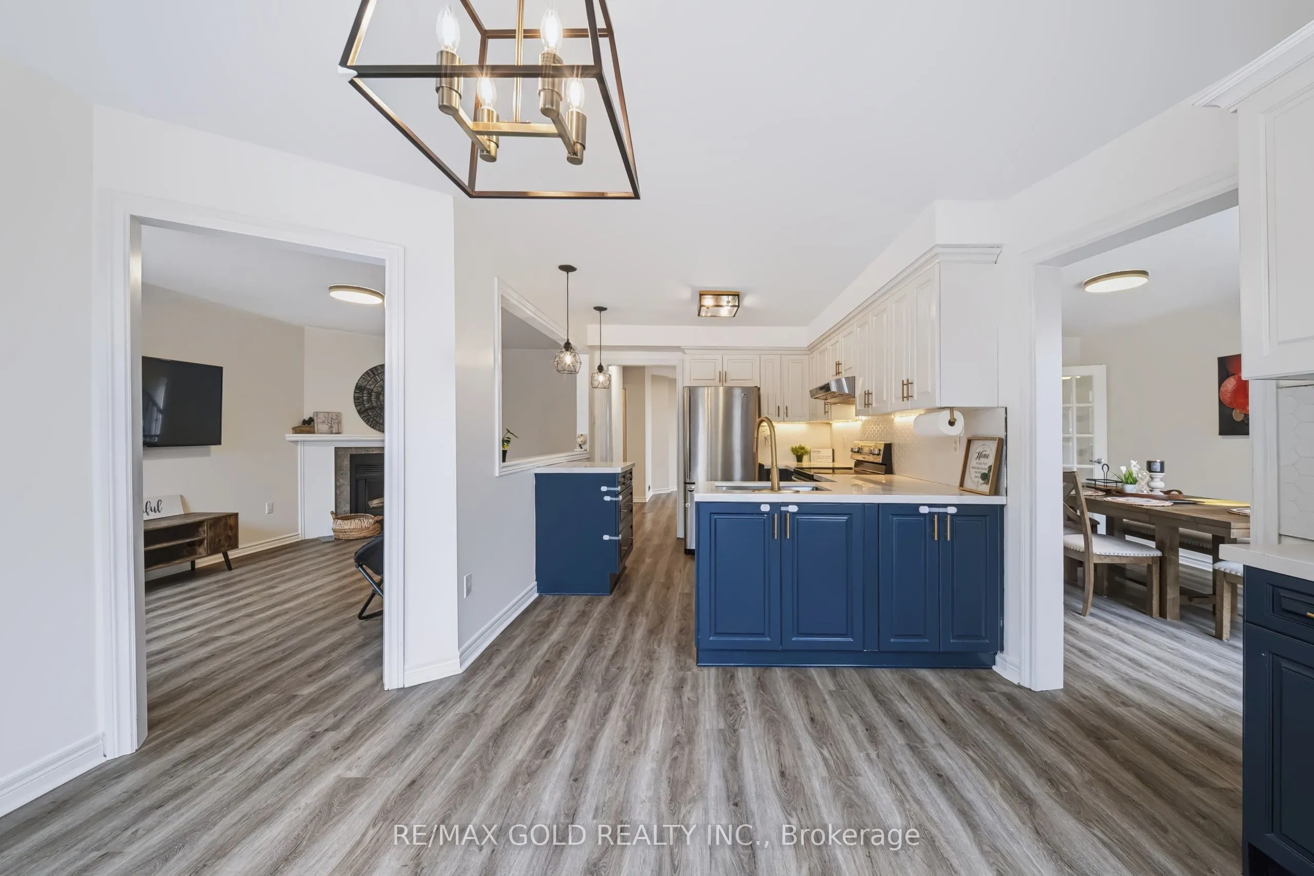 43 Golden Meadow Road