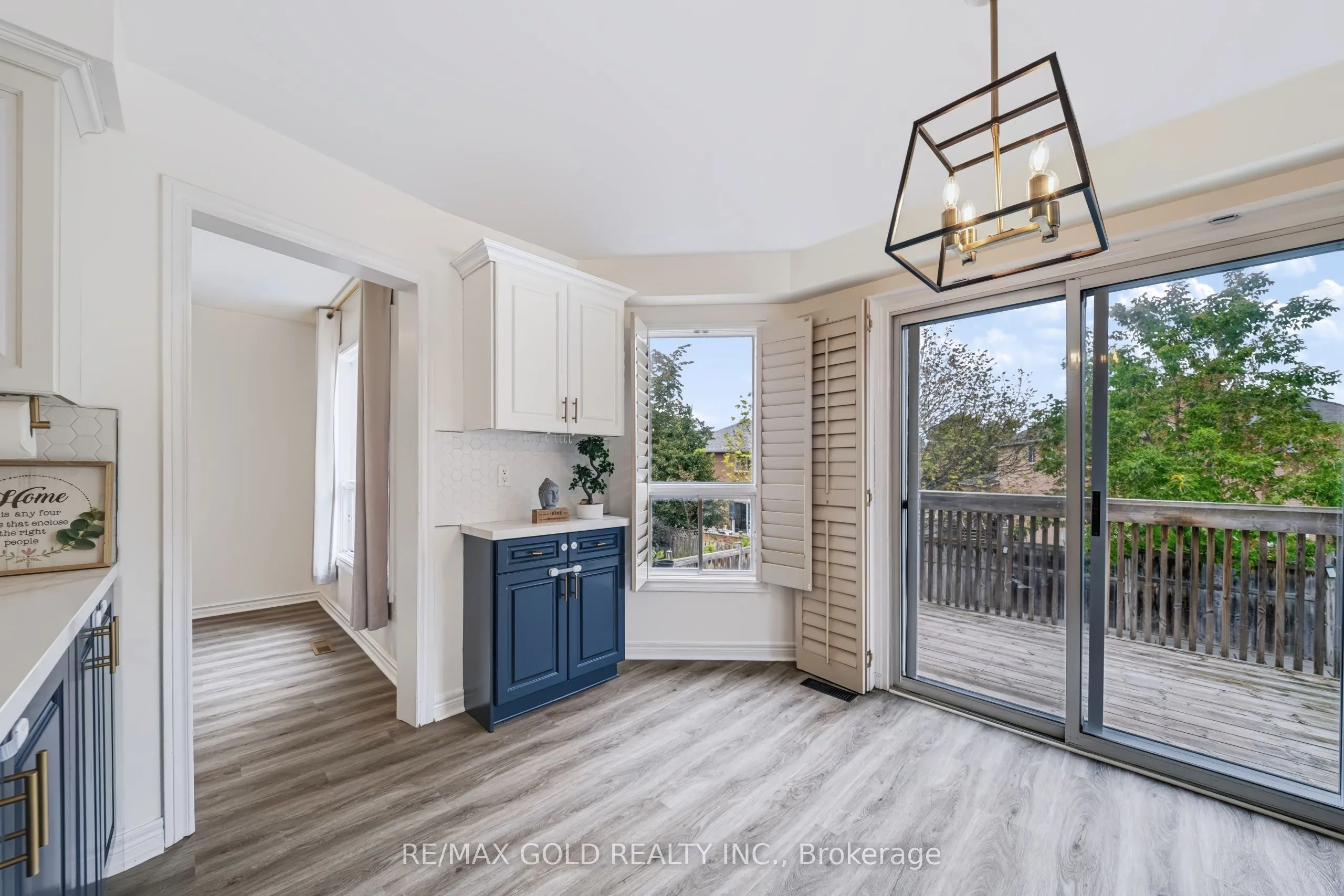 43 Golden Meadow Road
