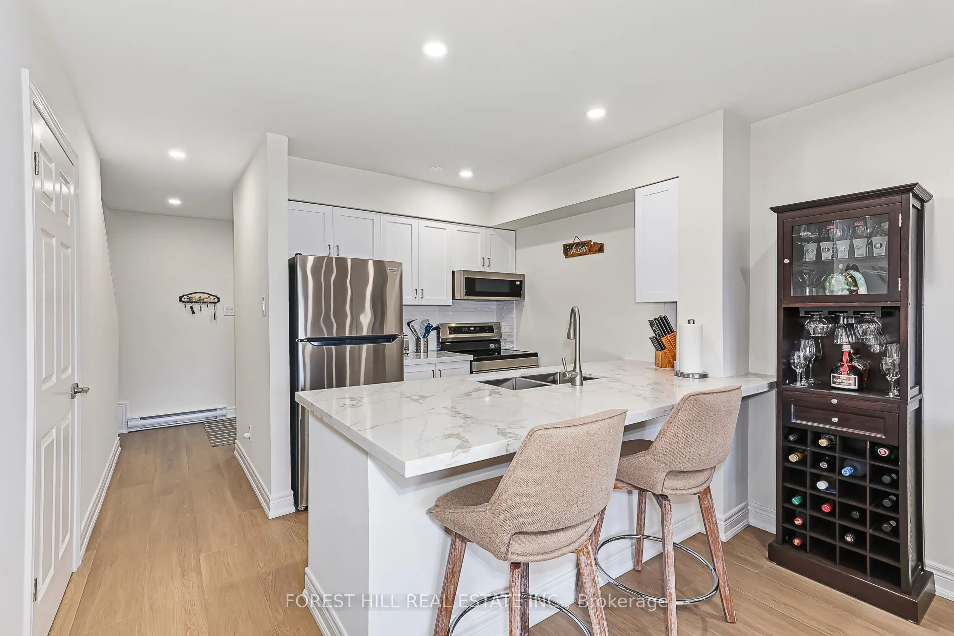 348 Mariners Way #20
