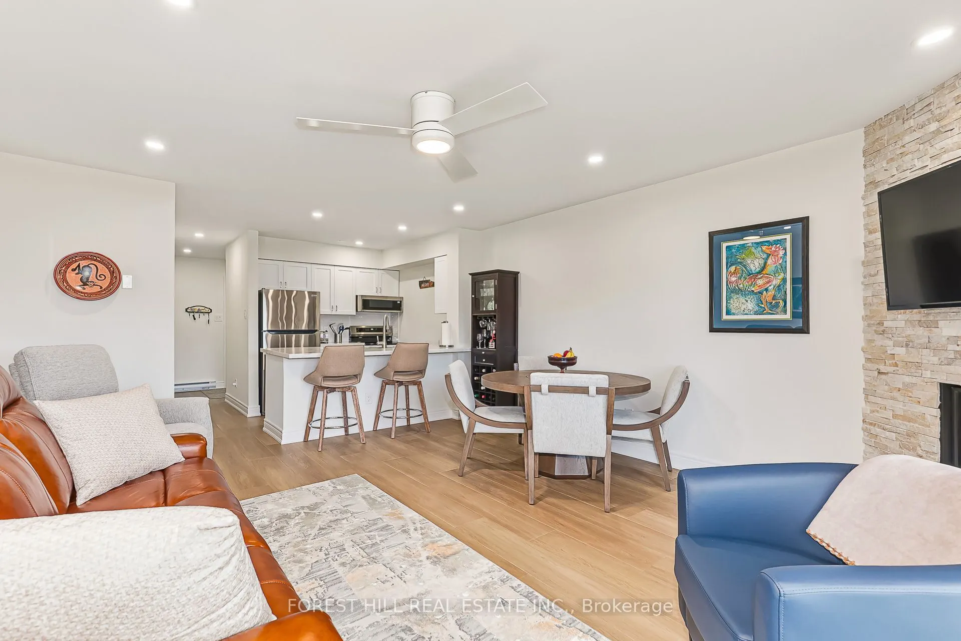 348 Mariners Way #20