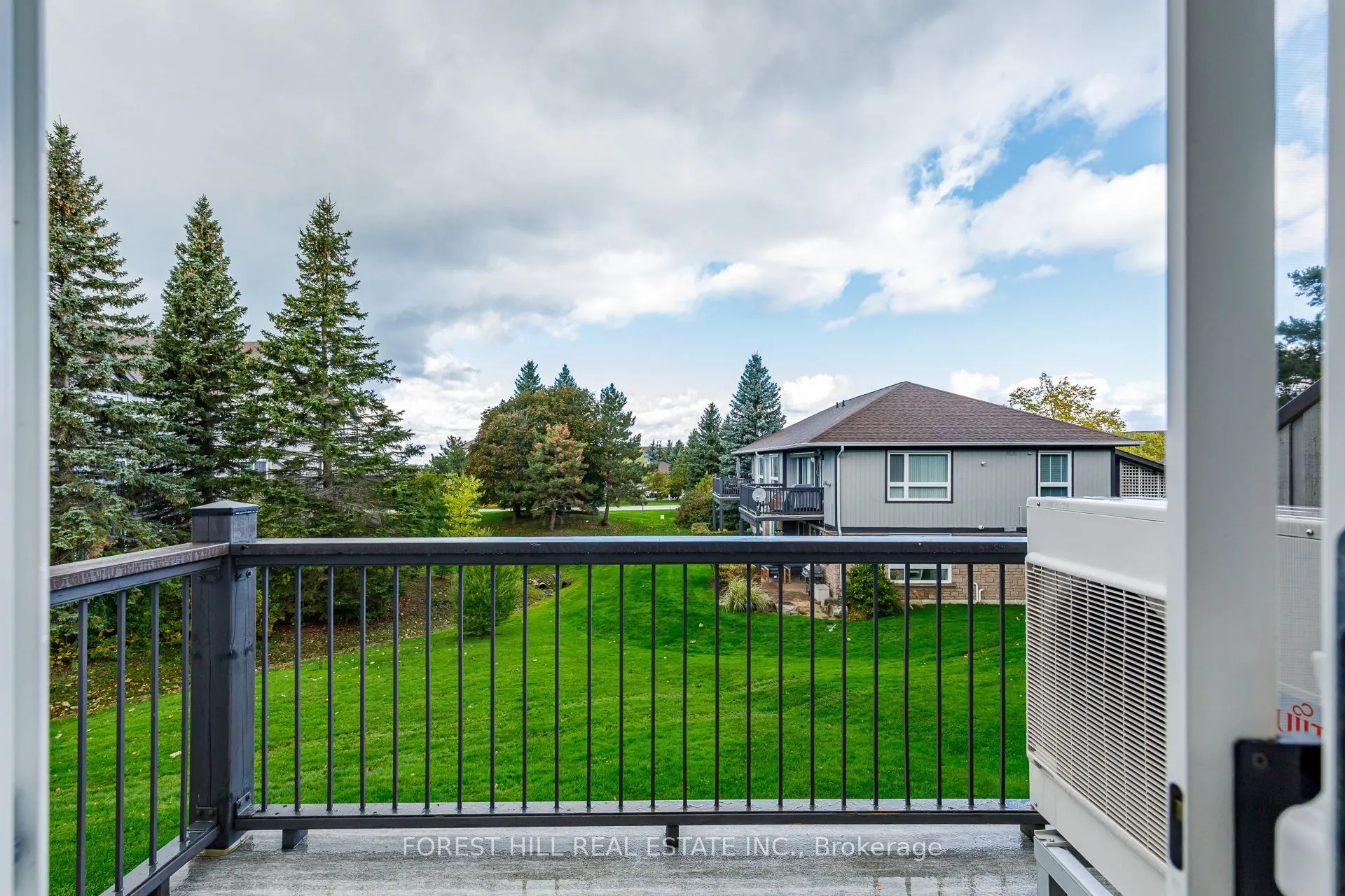 348 Mariners Way #20