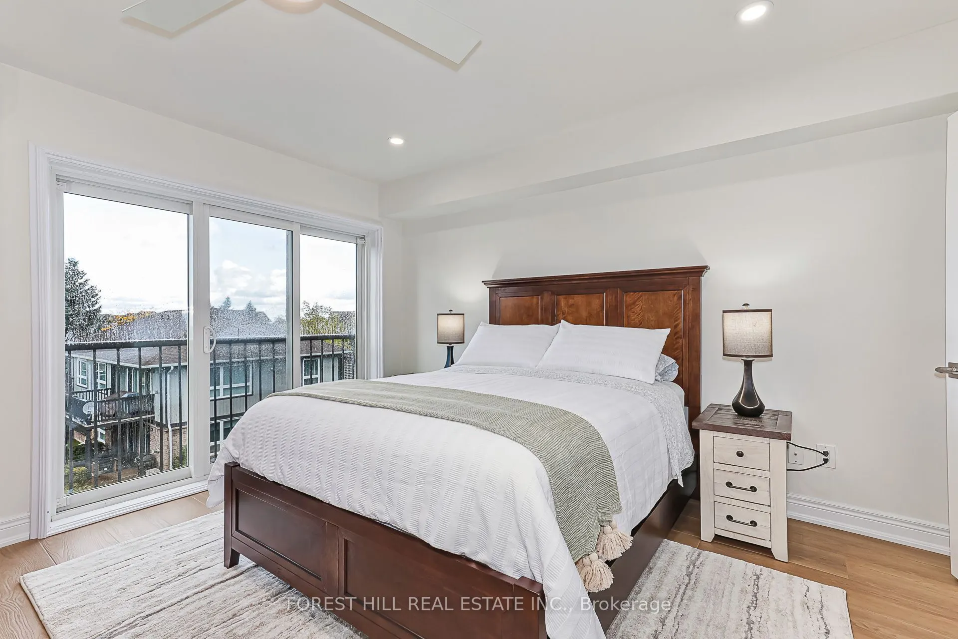 348 Mariners Way #20
