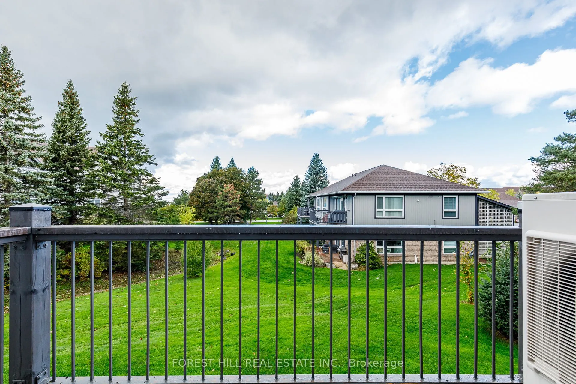 348 Mariners Way #20