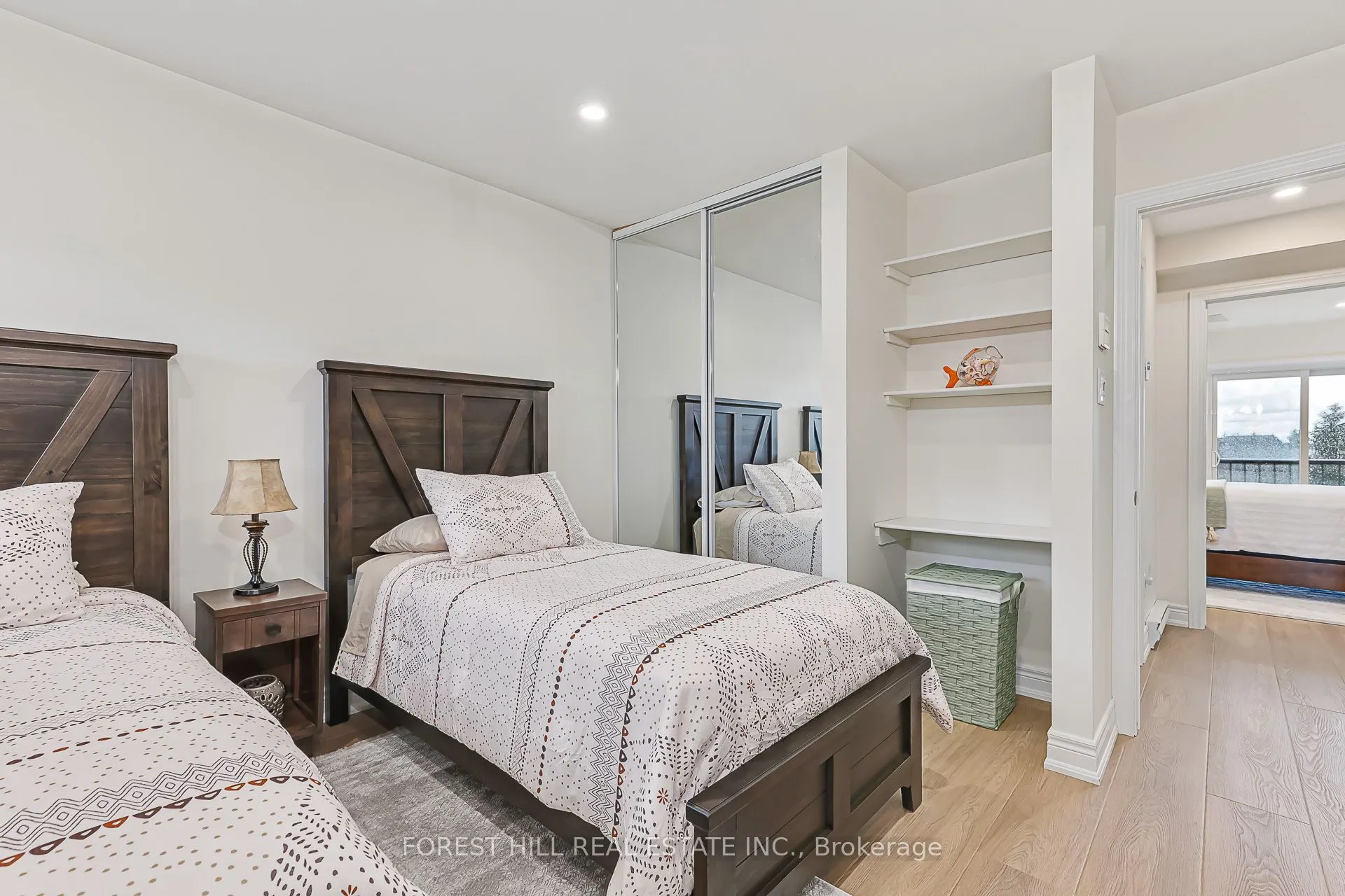 348 Mariners Way #20