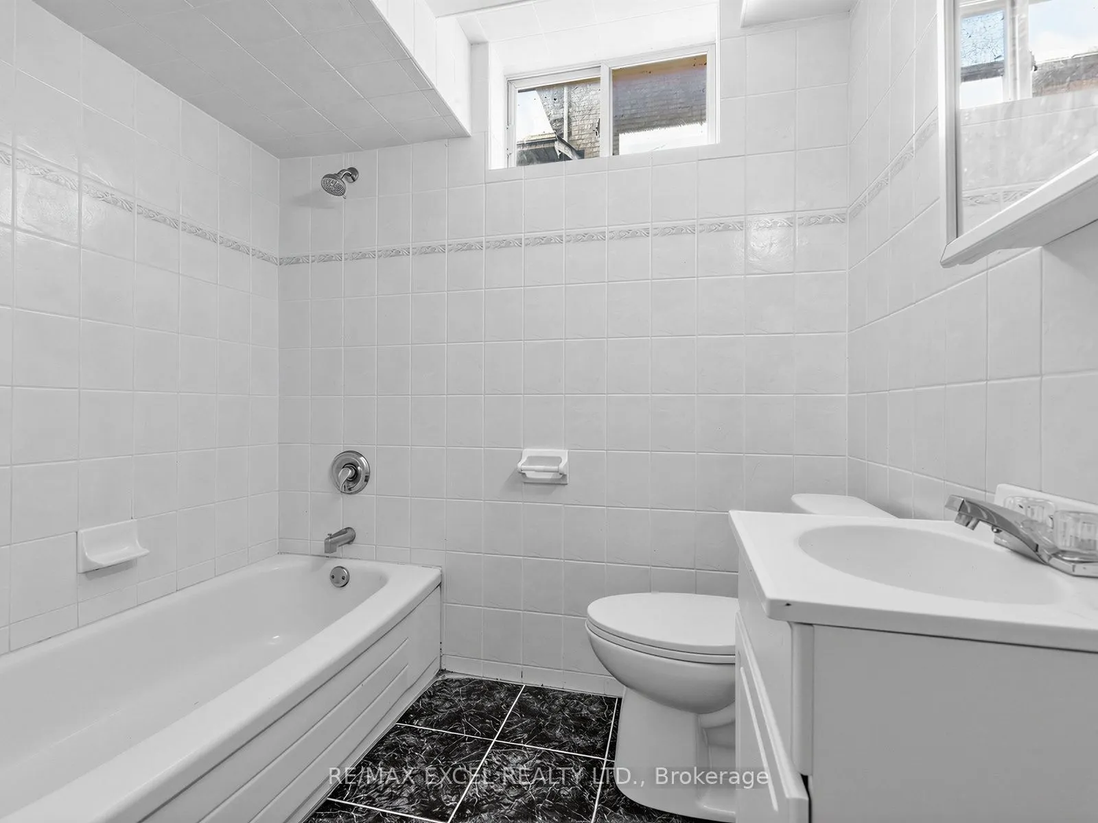 396 Cundles Road W