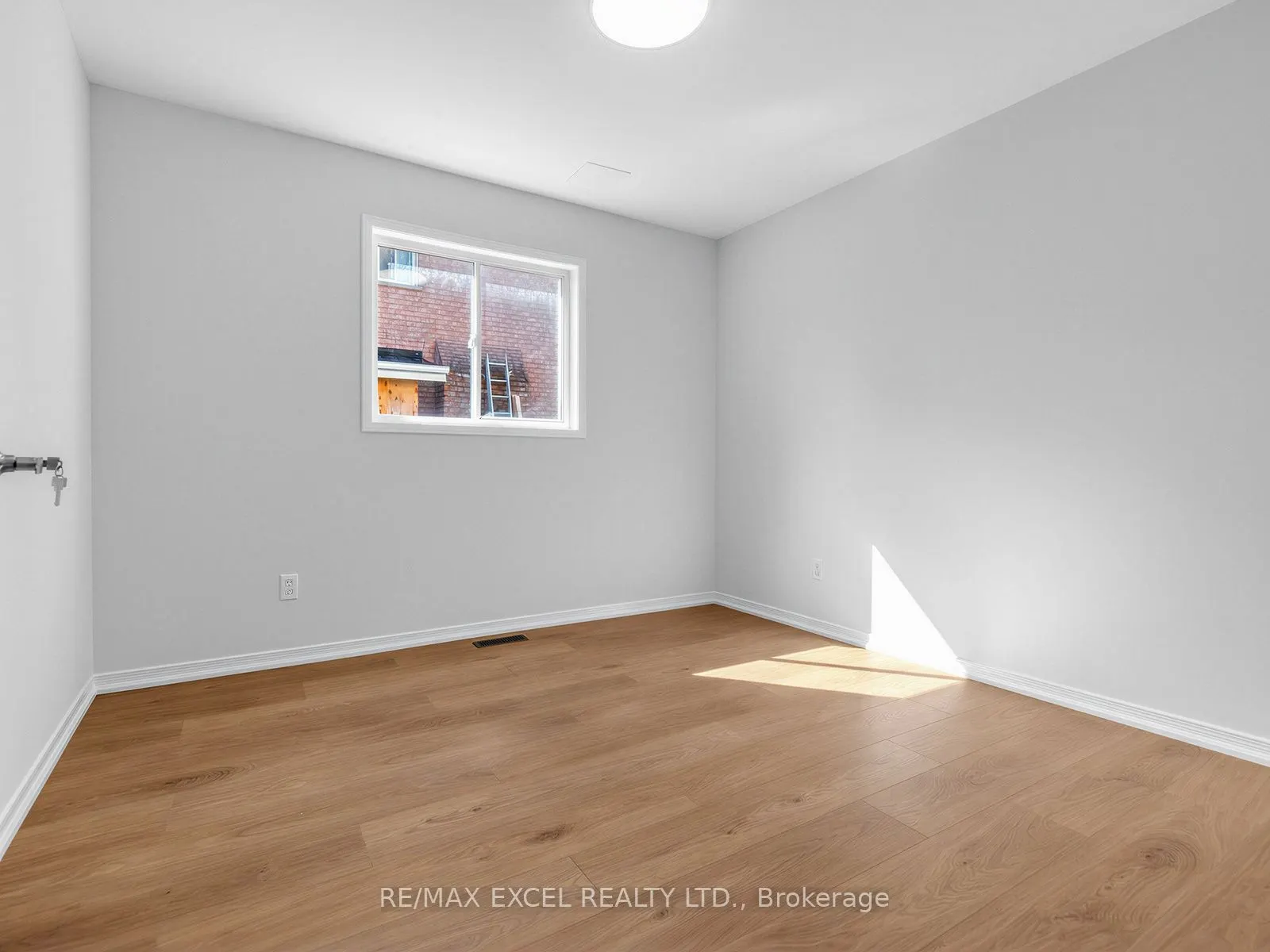 396 Cundles Road W