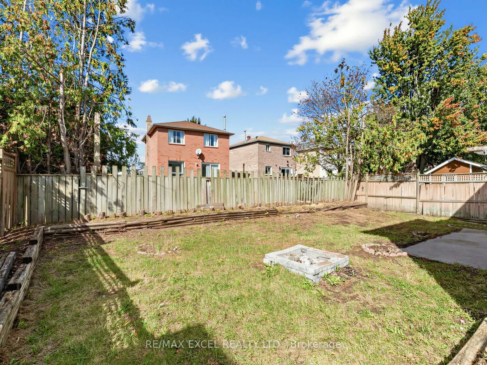 396 Cundles Road W