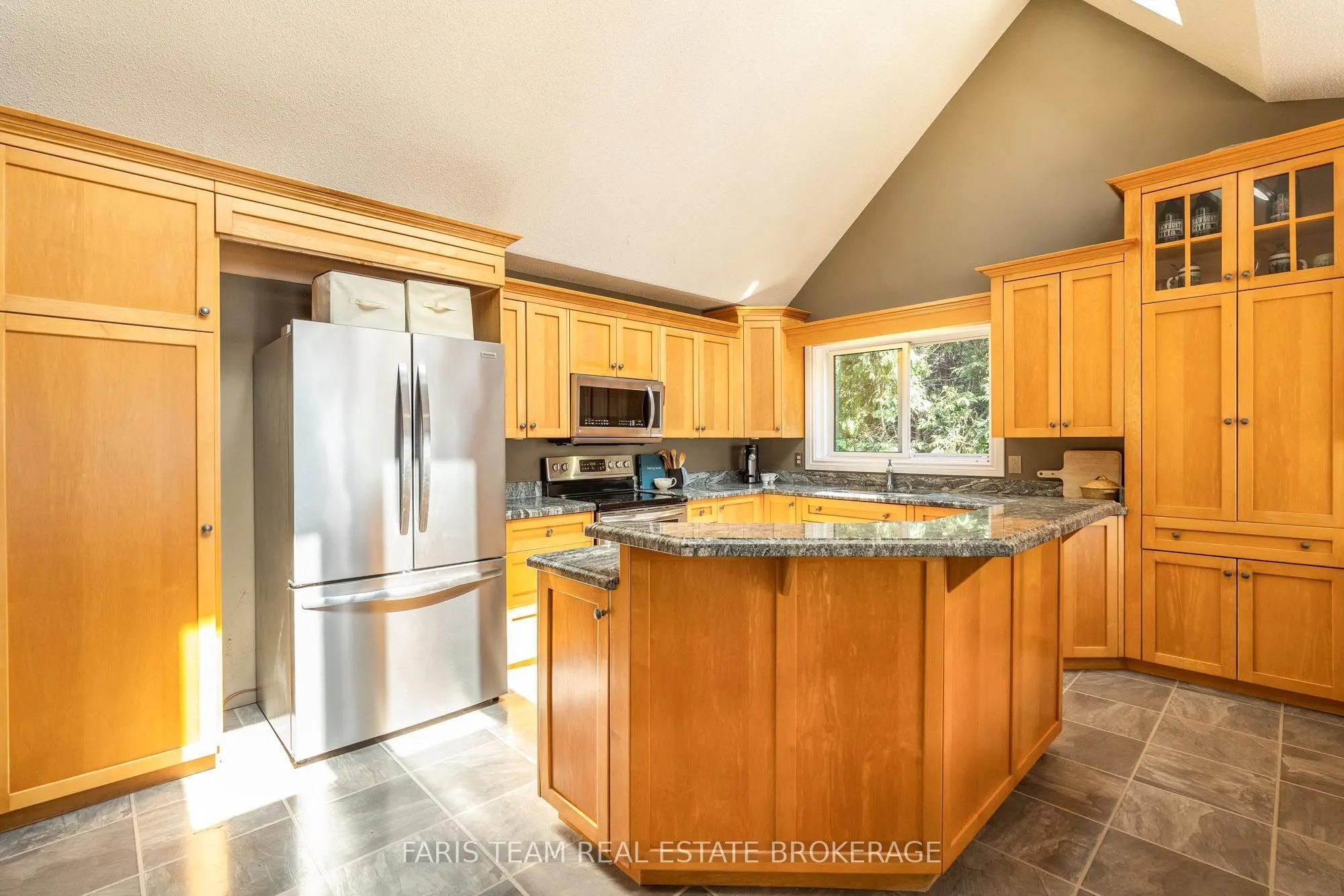 3299 Shoreview Drive