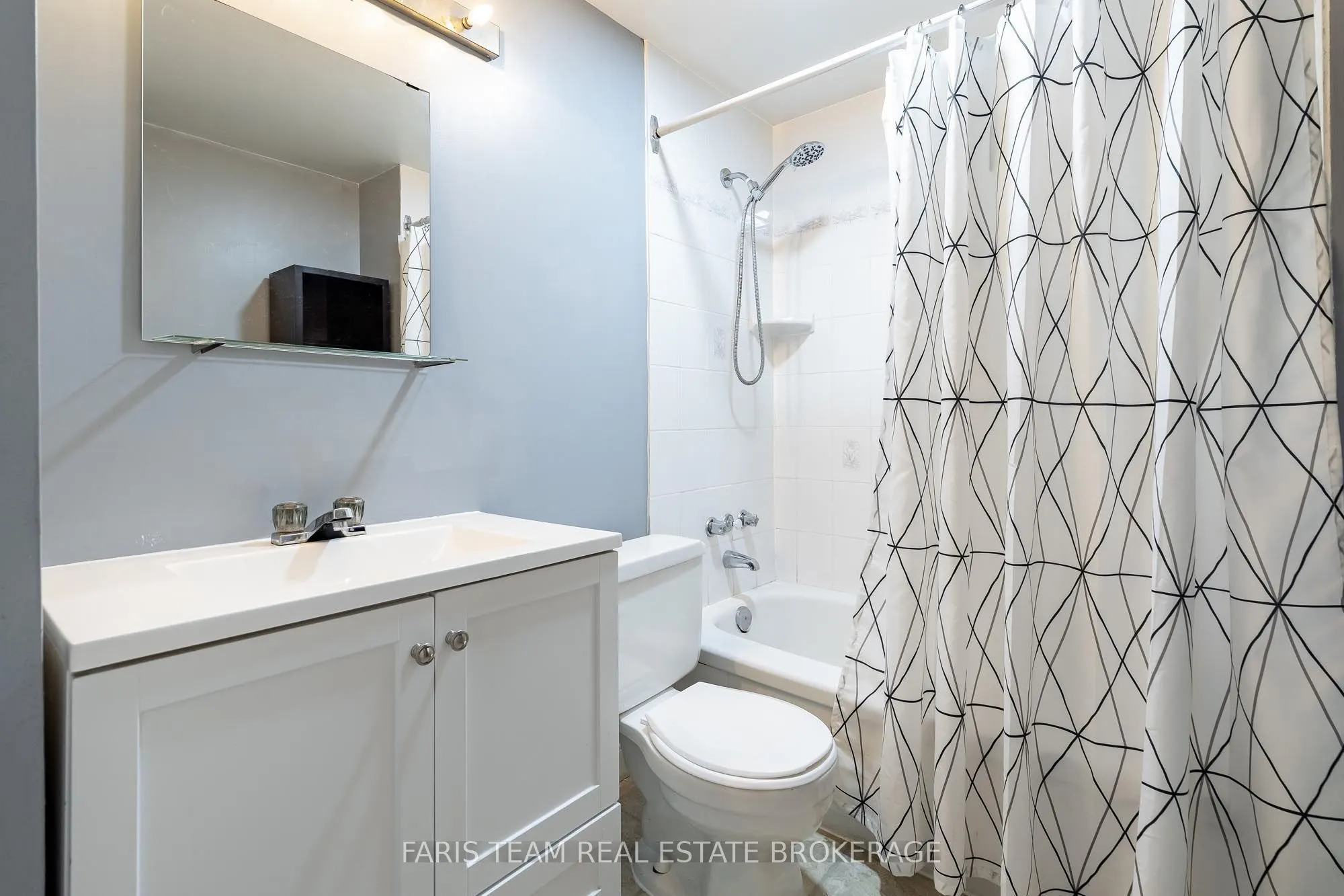3299 Shoreview Drive
